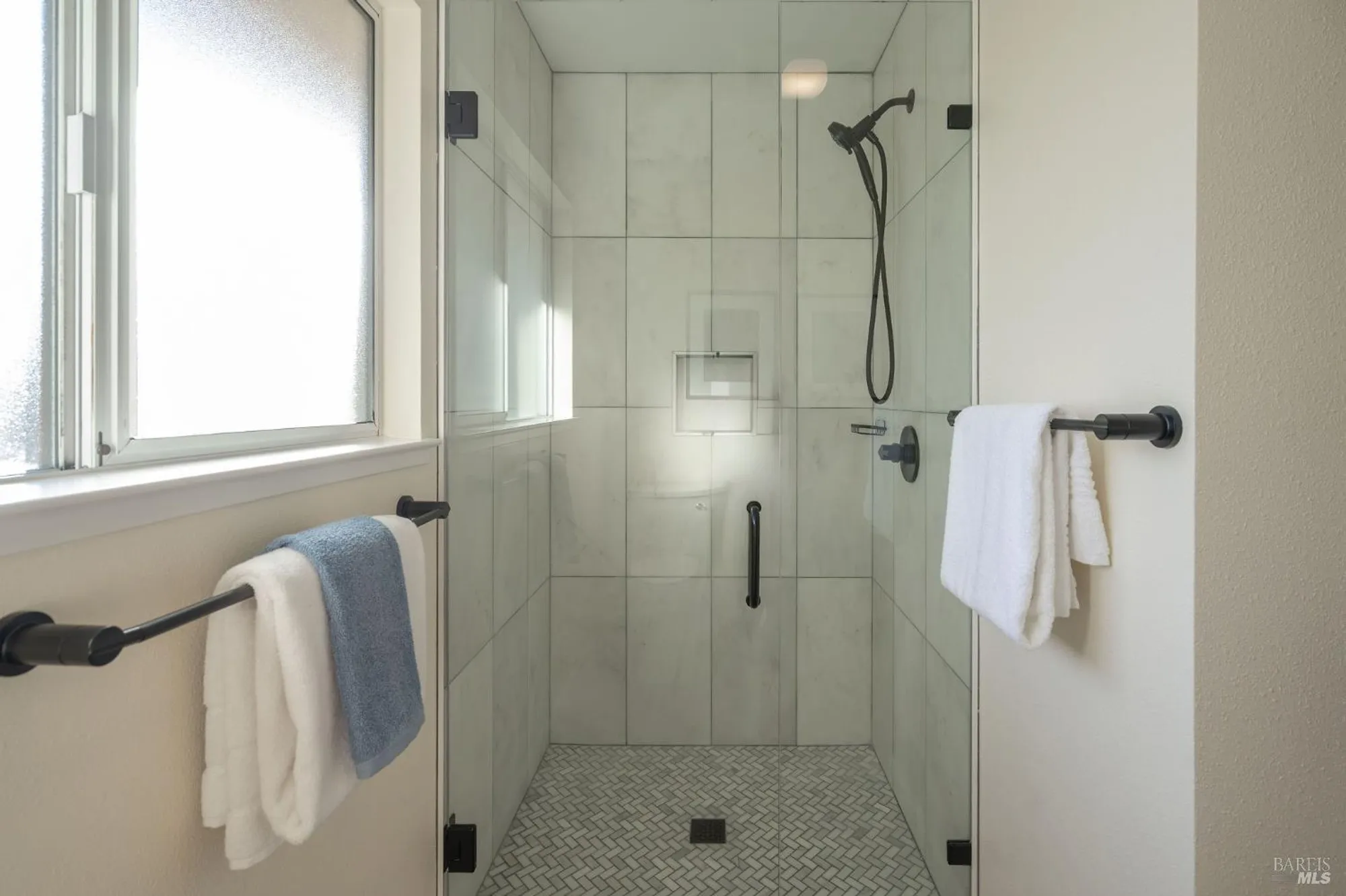 Property Slideshow image 54 of 65 | 6467 meadowridge dr, Santa Rosa, CA, 95409