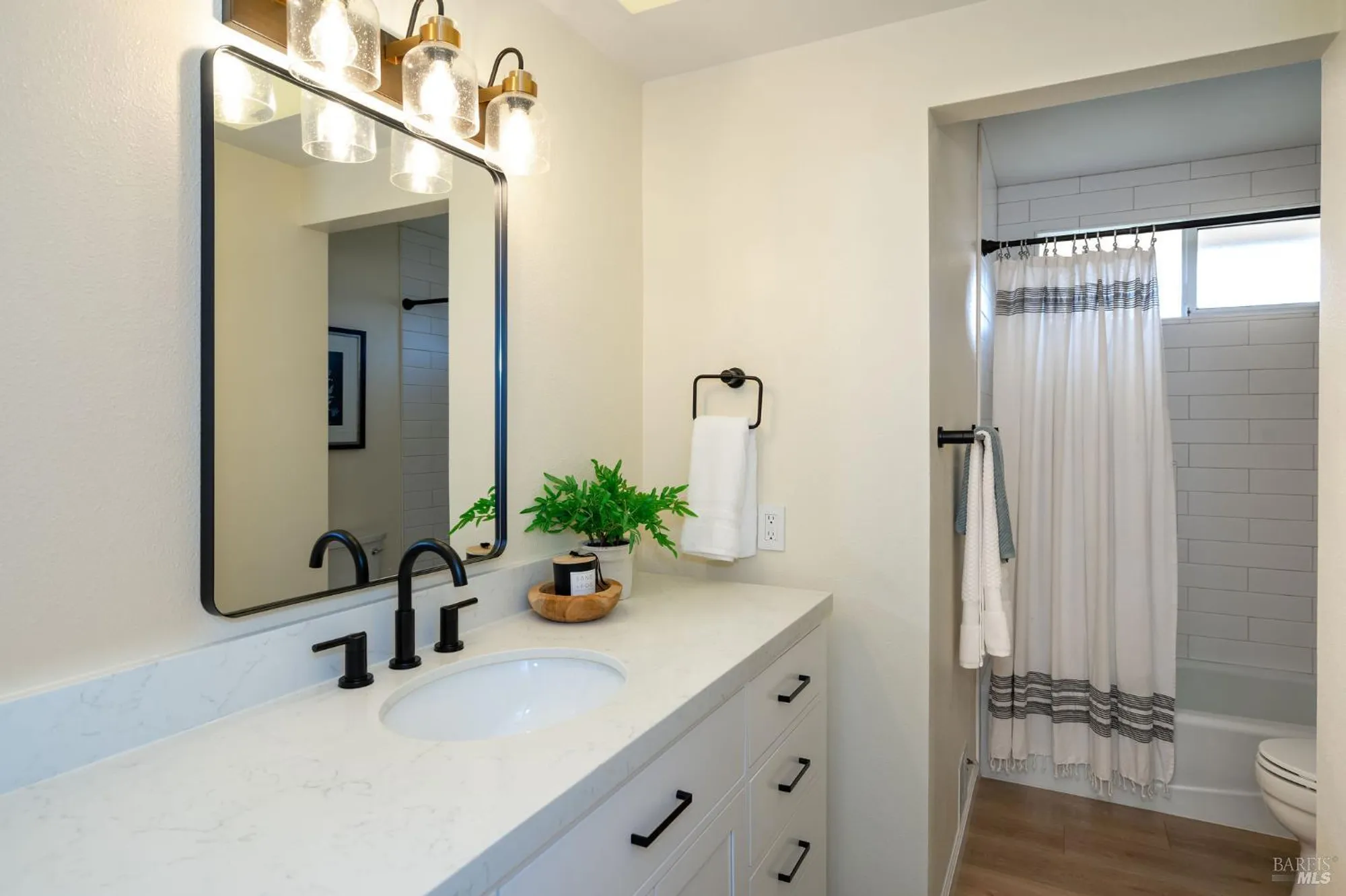 Property Slideshow image 37 of 65 | 6467 meadowridge dr, Santa Rosa, CA, 95409