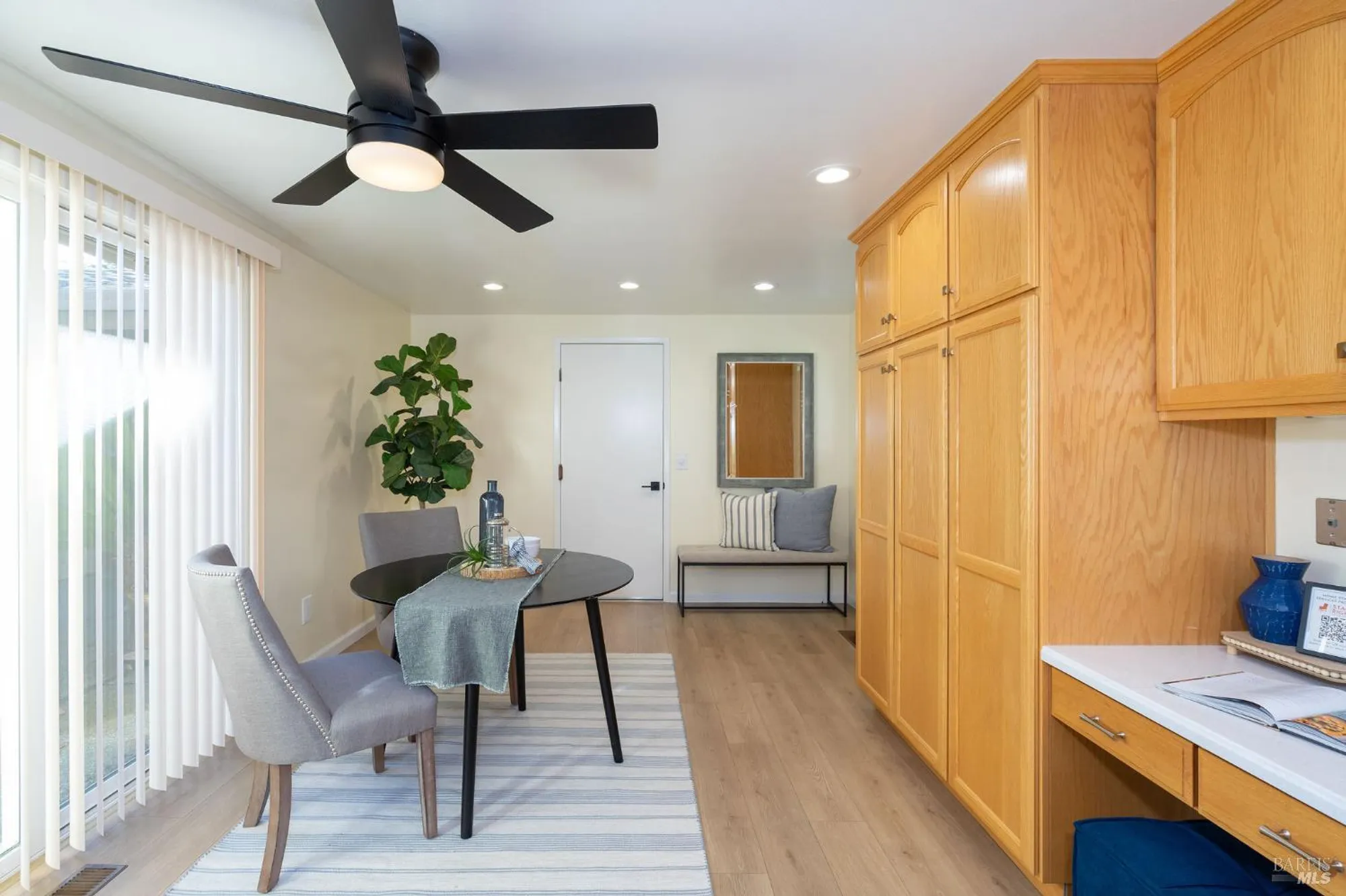 Property Slideshow image 27 of 65 | 6467 meadowridge dr, Santa Rosa, CA, 95409