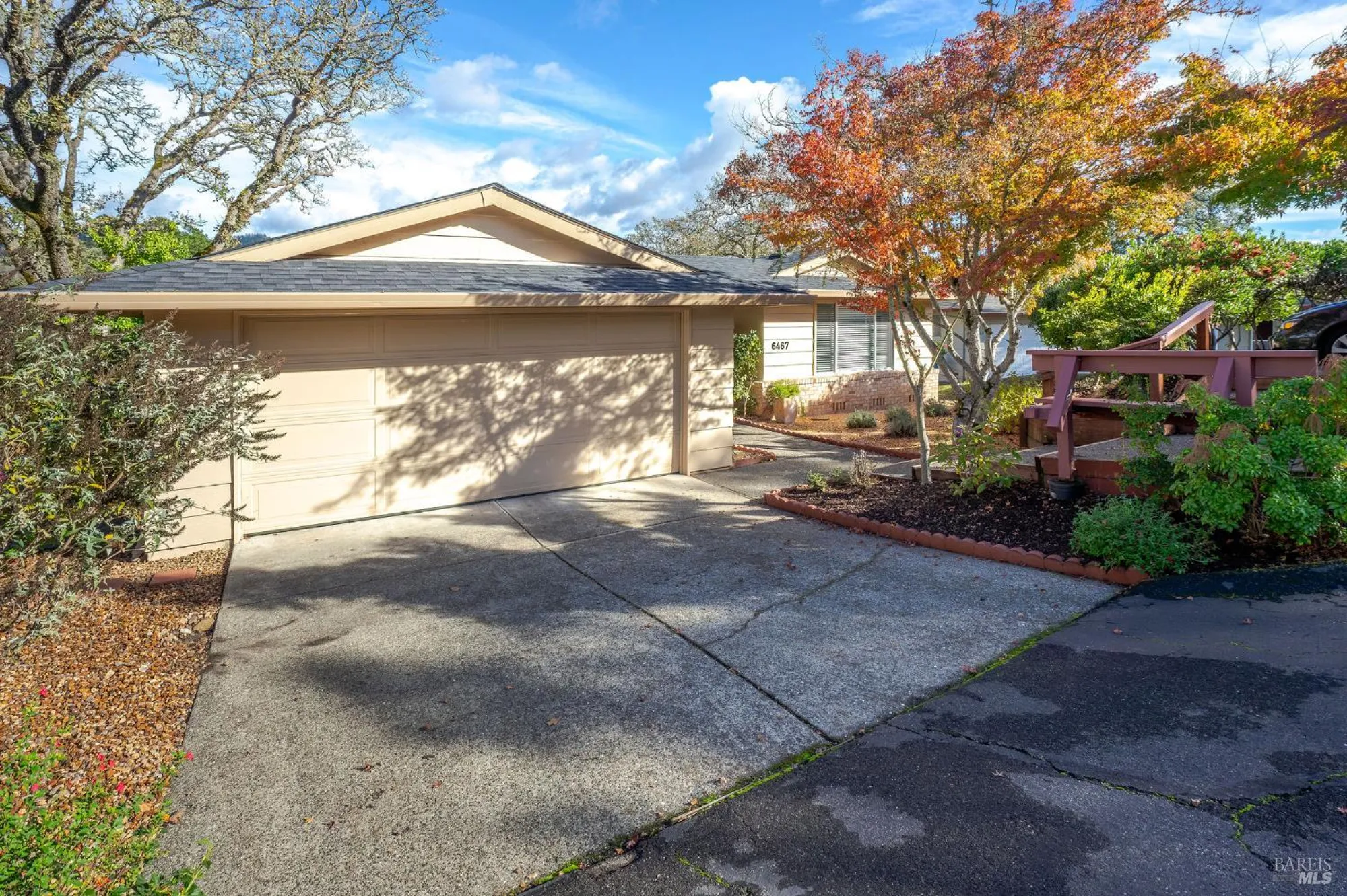 Property Slideshow image 9 of 65 | 6467 meadowridge dr, Santa Rosa, CA, 95409