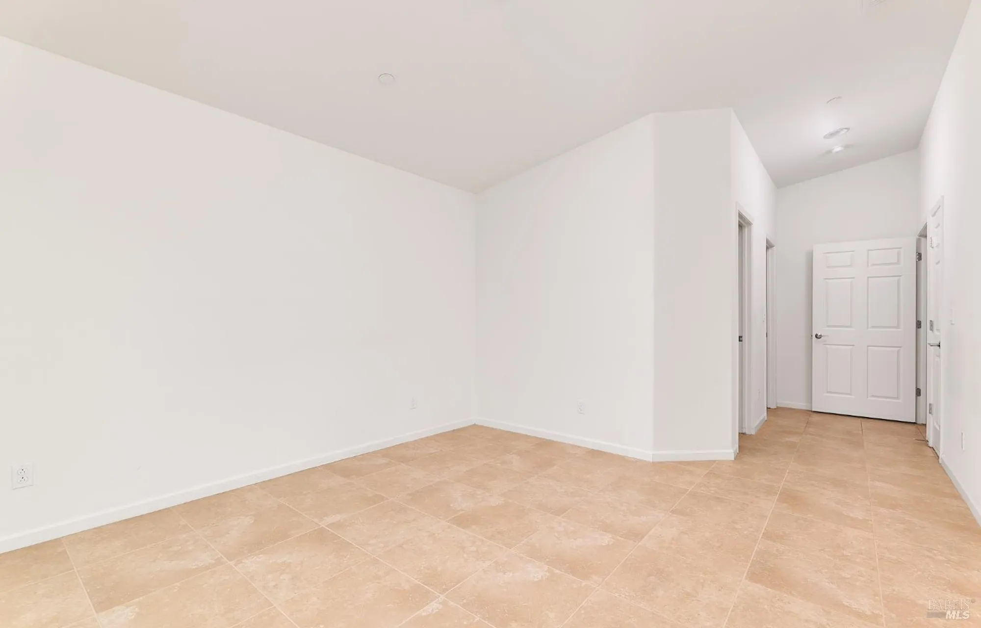 Property Slideshow image 11 of 21 | 504 silver ridge dr, Rio Vista, CA, 94571