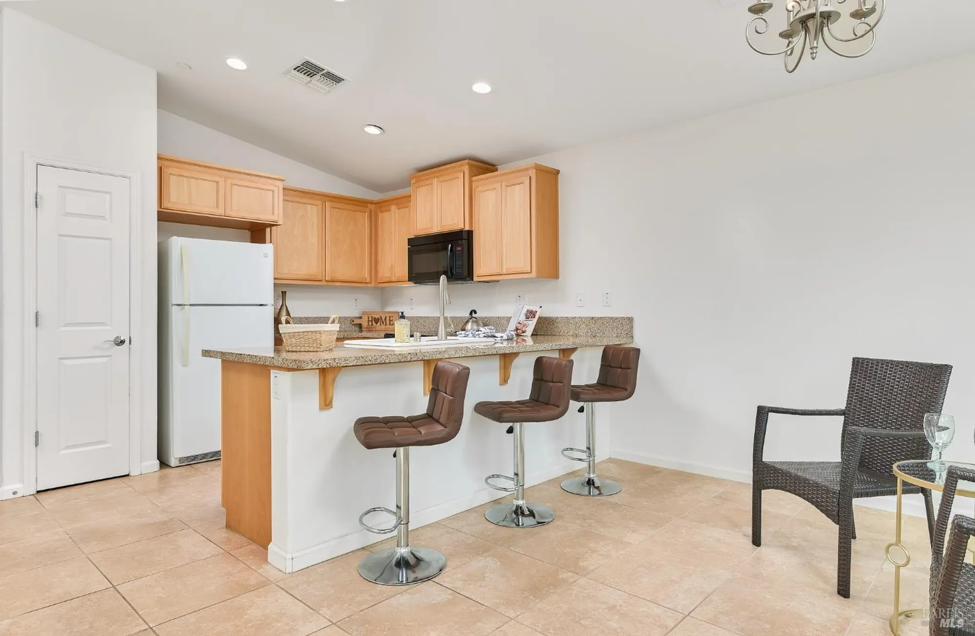 Property Slideshow image 6 of 21 | 504 silver ridge dr, Rio Vista, CA, 94571