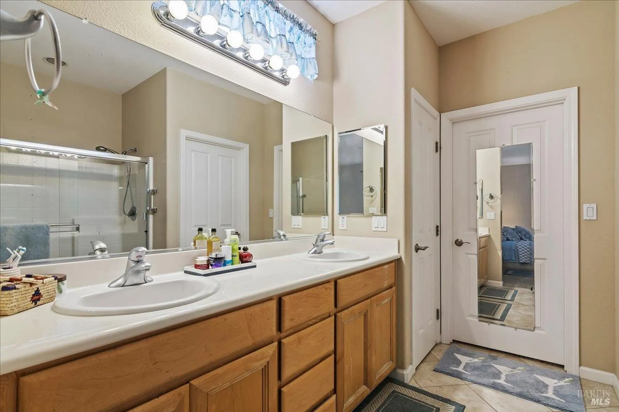 Property Slideshow image 20 of 55 | 328 colonial way, Rio Vista, CA, 94571