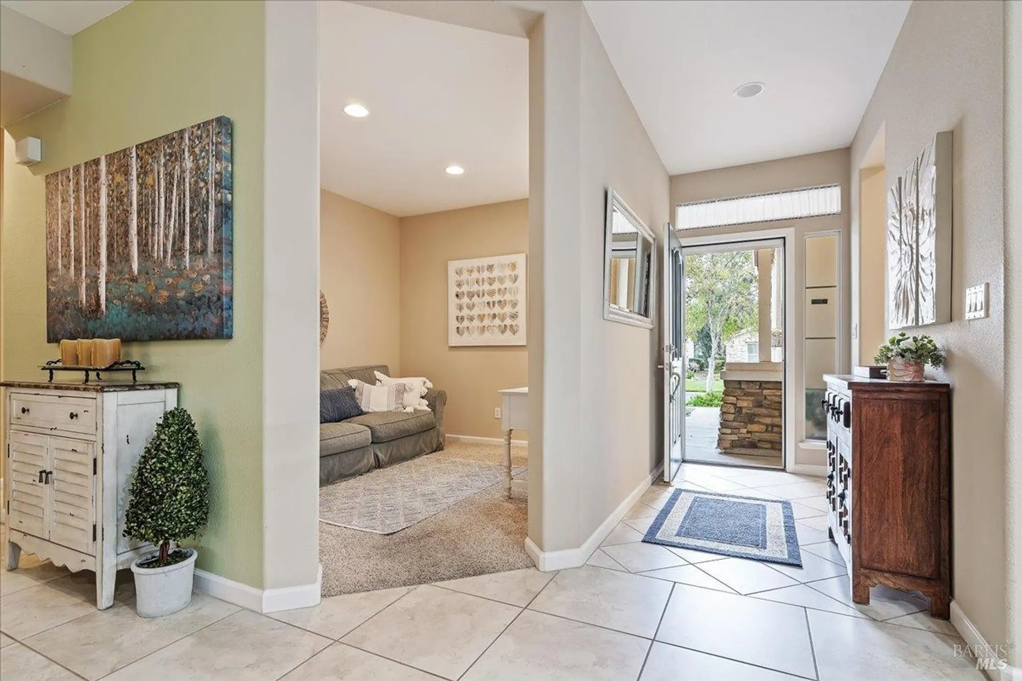 Property Slideshow image 6 of 55 | 328 colonial way, Rio Vista, CA, 94571