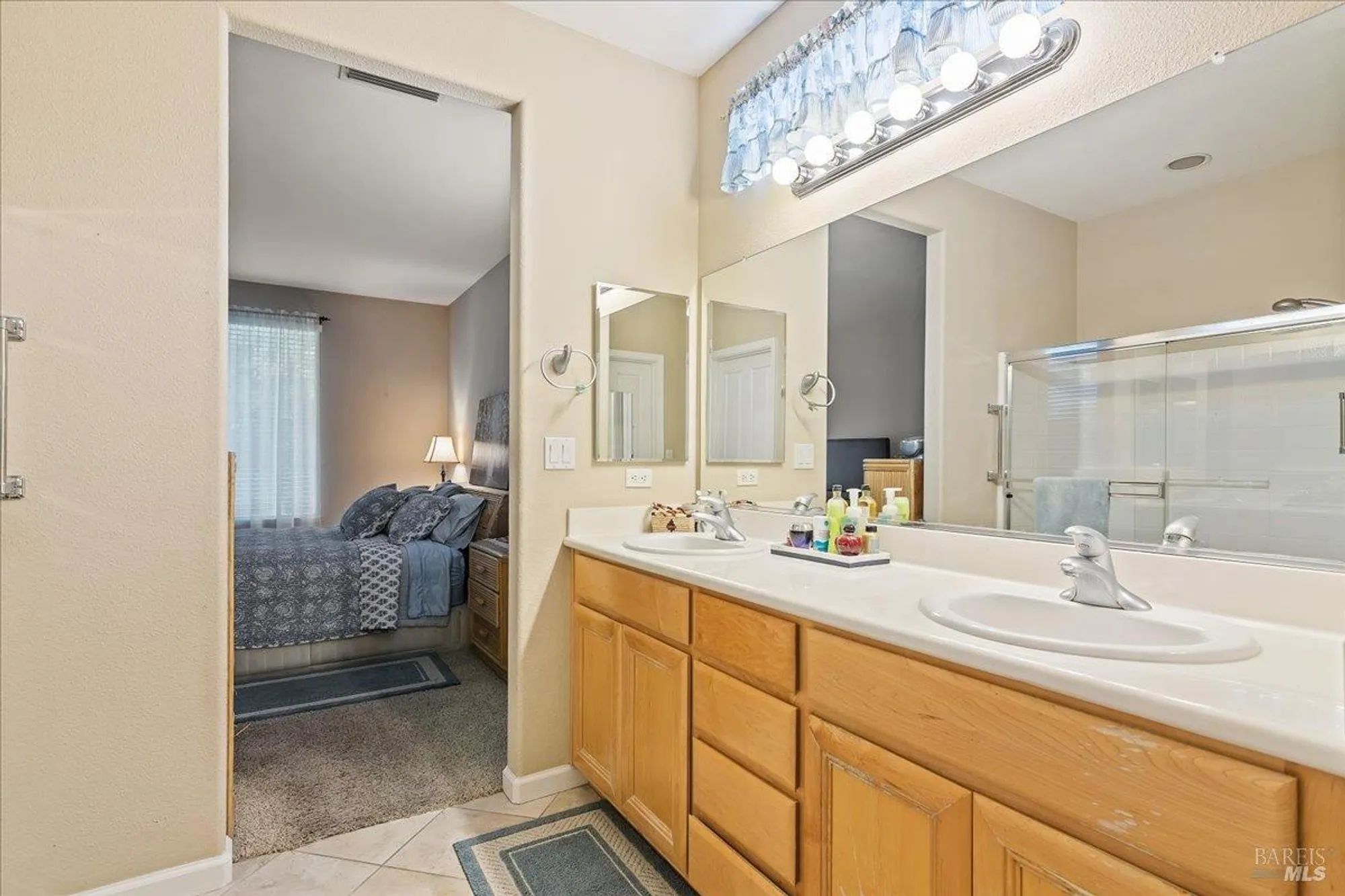 Property Slideshow image 21 of 55 | 328 colonial way, Rio Vista, CA, 94571