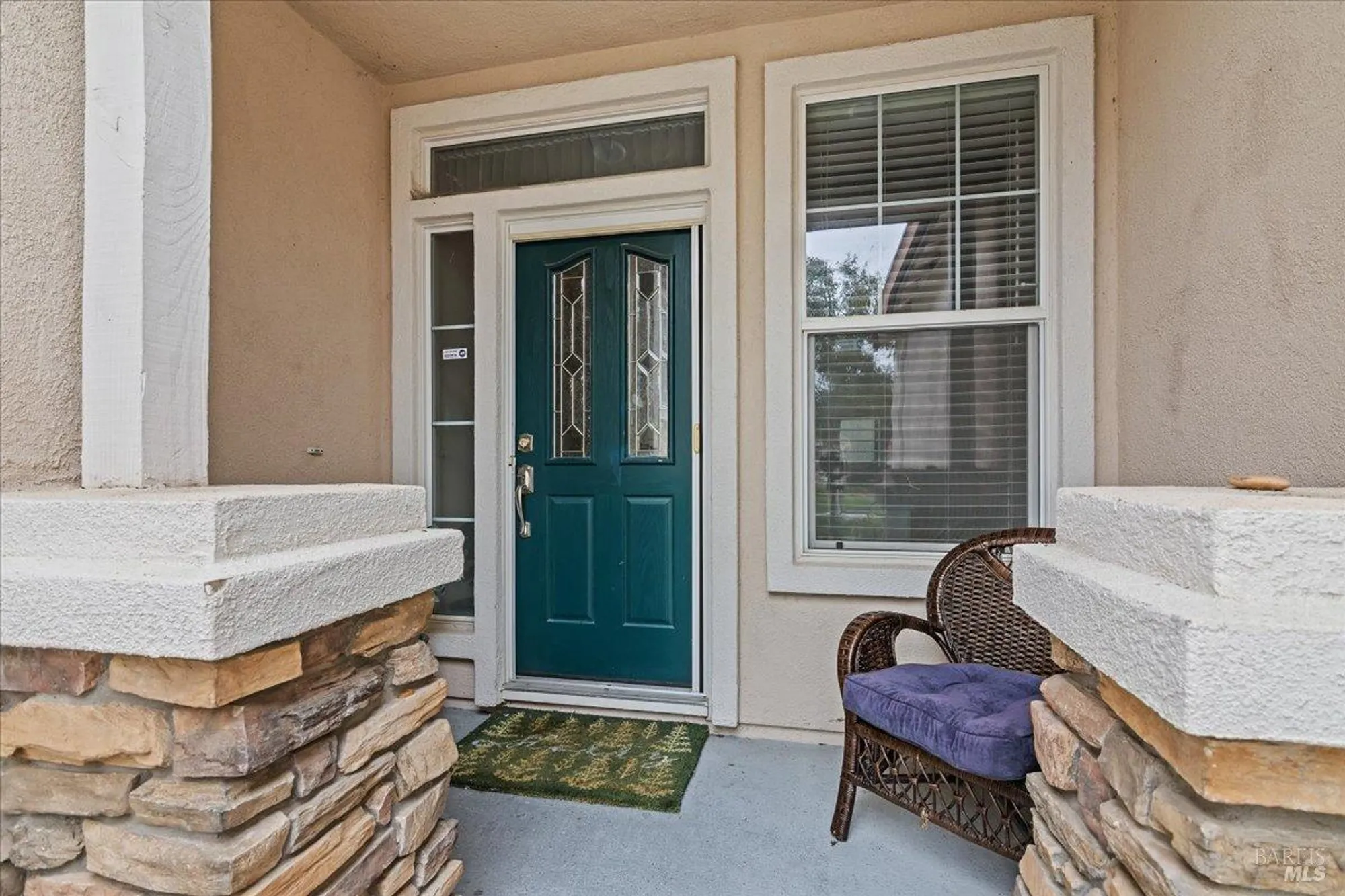 Property Slideshow image 3 of 55 | 328 colonial way, Rio Vista, CA, 94571