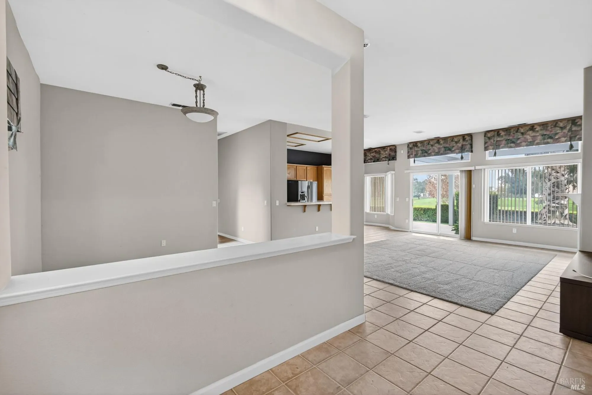 Property Slideshow image 4 of 52 | 1024 vintage dr, Rio Vista, CA, 94571