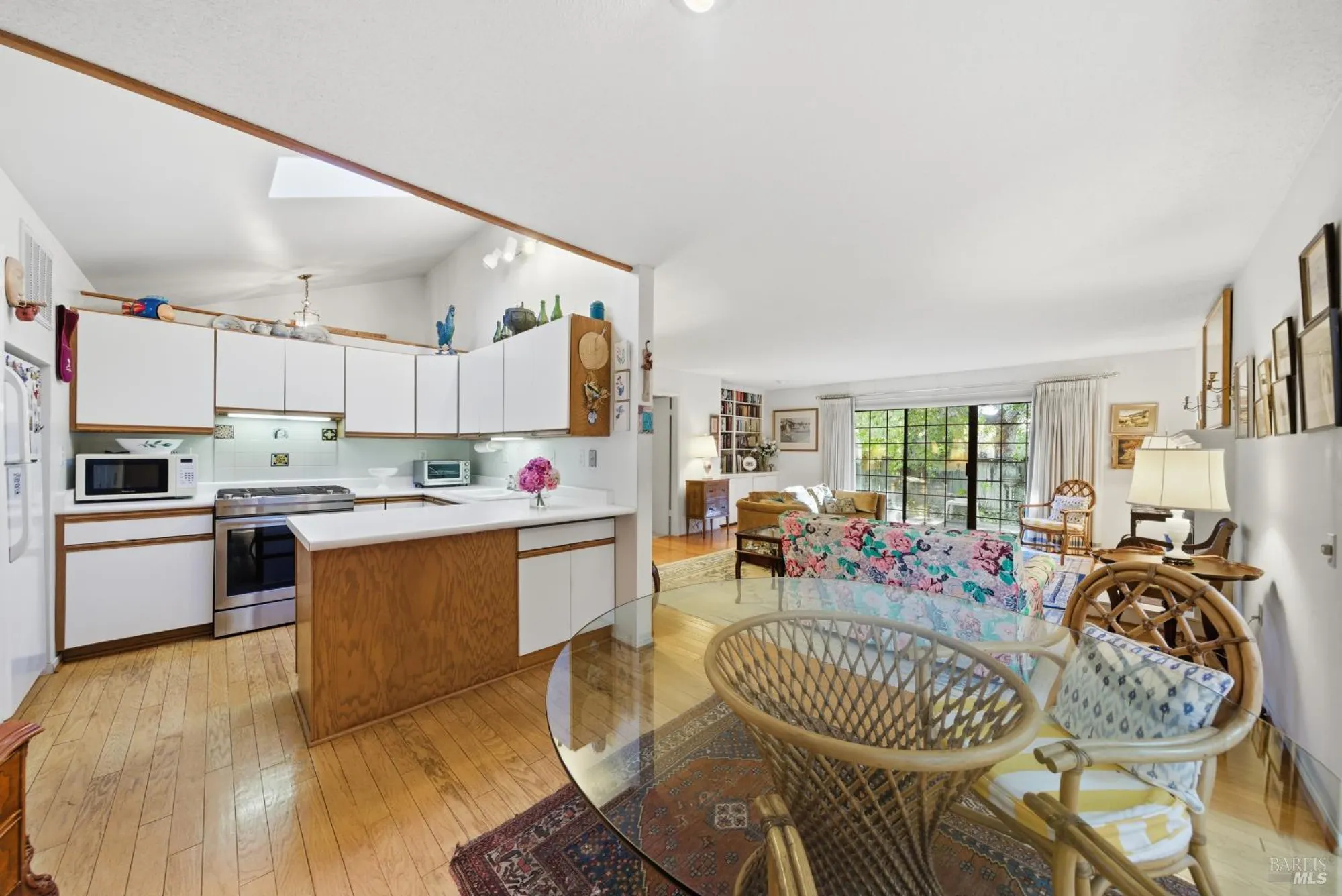 Property Slideshow image 11 of 31 | 1339 mission dr, Sonoma, CA, 95476