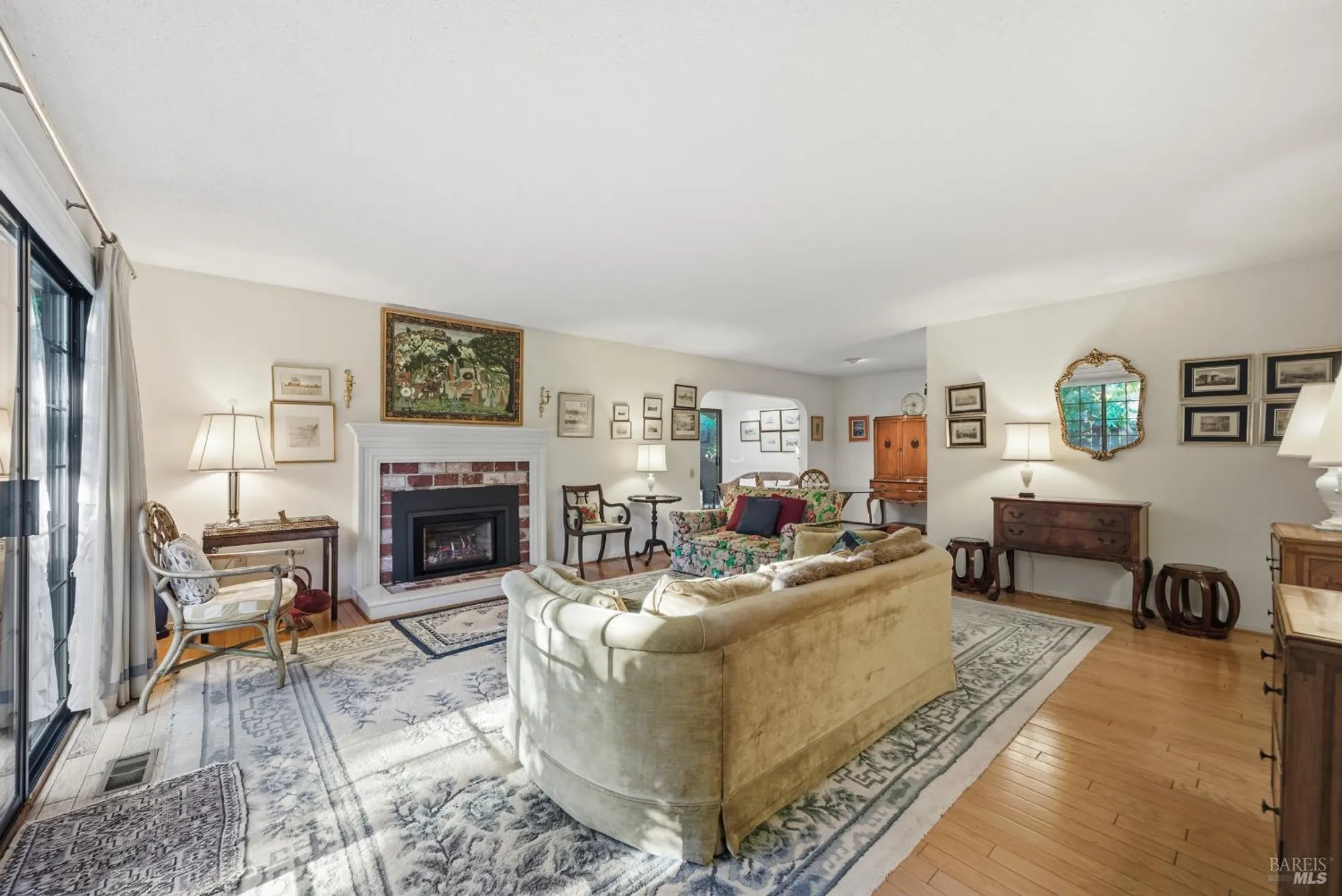 Property Slideshow image 6 of 31 | 1339 mission dr, Sonoma, CA, 95476