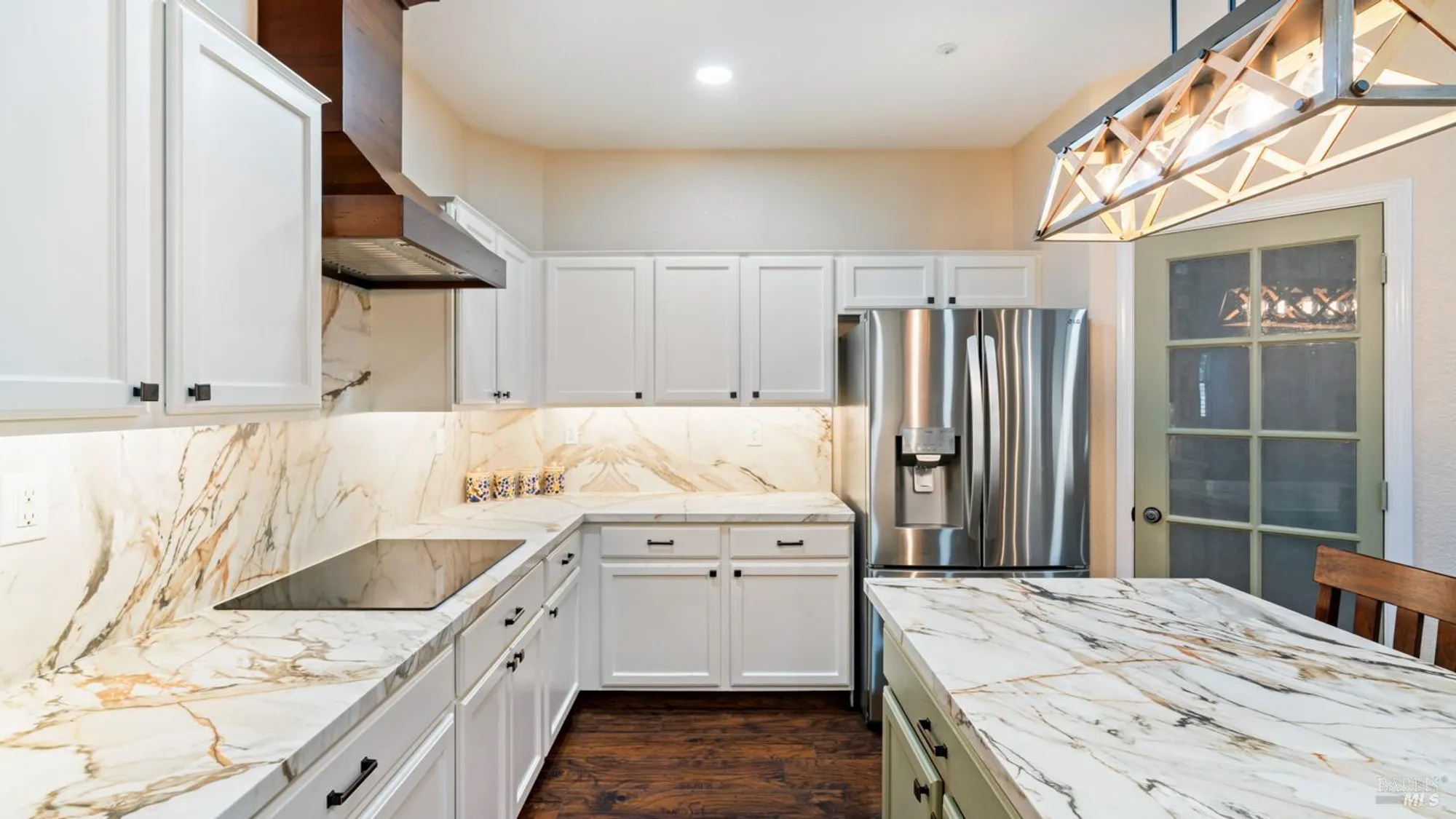 Property Slideshow image 5 of 50 | 303 clover springs dr, Cloverdale, CA, 95425