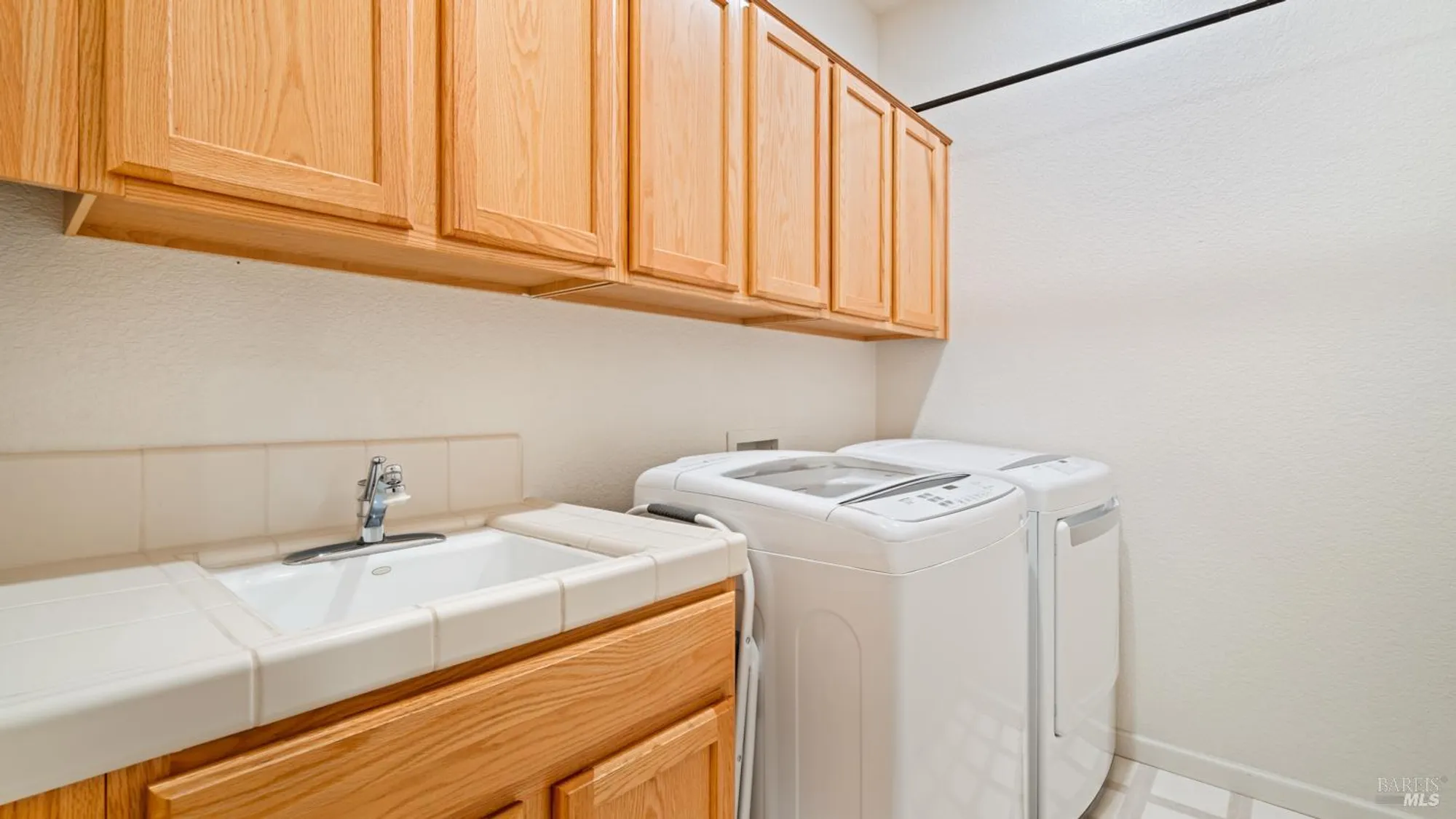 Property Slideshow image 41 of 50 | 303 clover springs dr, Cloverdale, CA, 95425