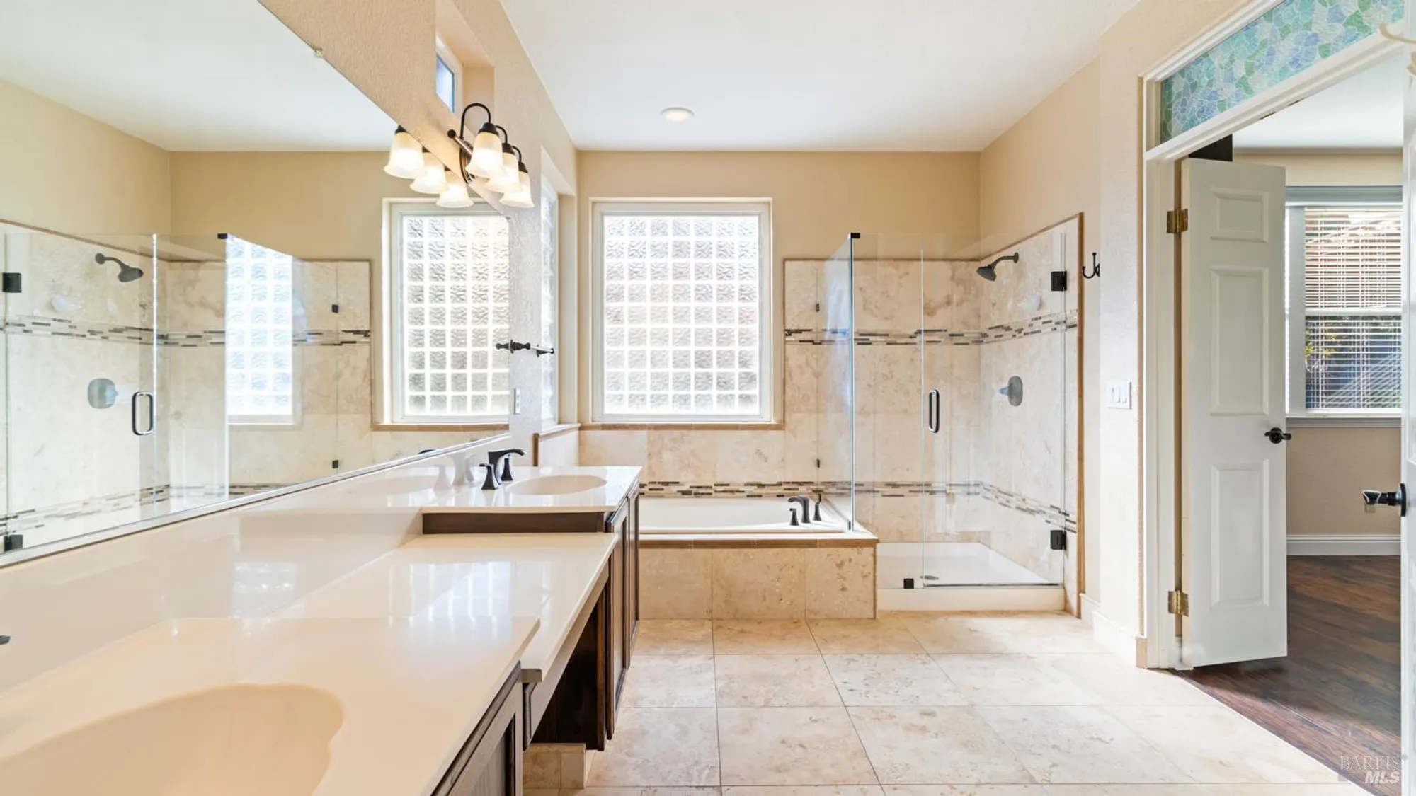 Property Slideshow image 36 of 50 | 303 clover springs dr, Cloverdale, CA, 95425