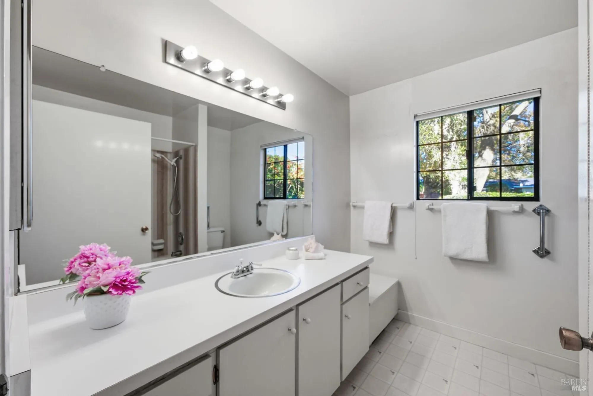 Property Slideshow image 9 of 31 | 1339 mission dr, Sonoma, CA, 95476