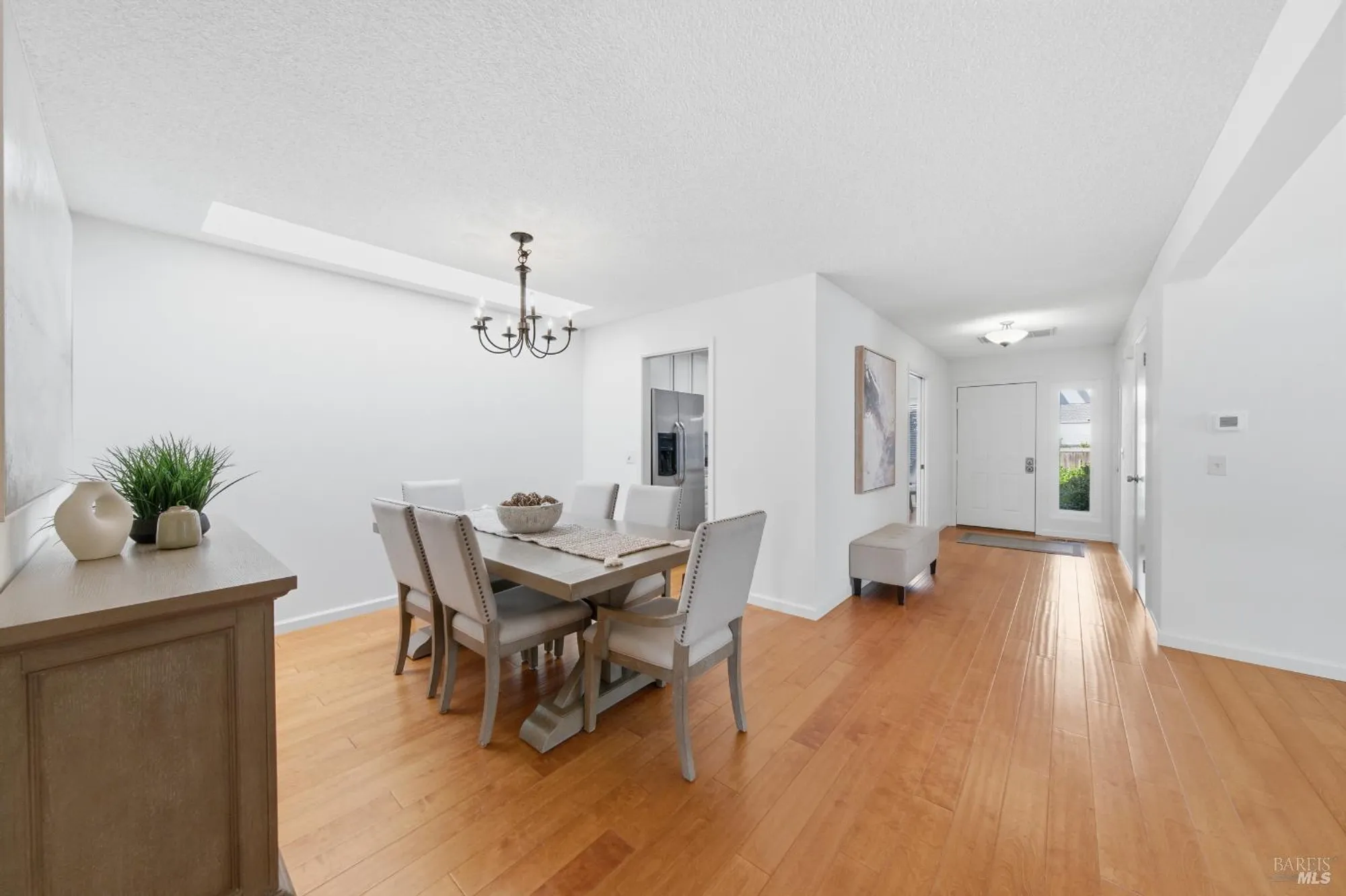 Property Slideshow image 14 of 53 | 679 lobelia ct, Sonoma, CA, 95476