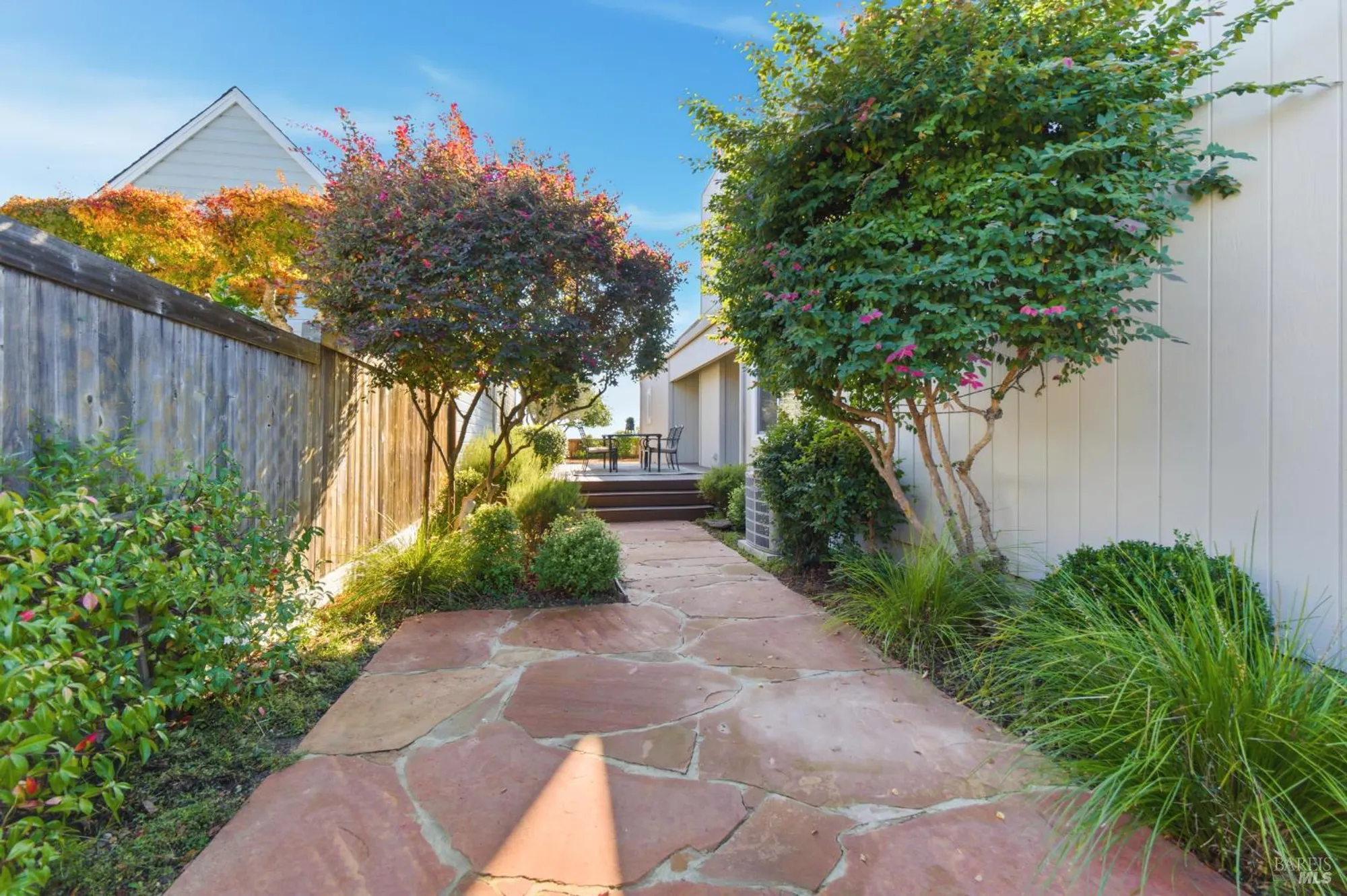 Property Slideshow image 26 of 53 | 679 lobelia ct, Sonoma, CA, 95476