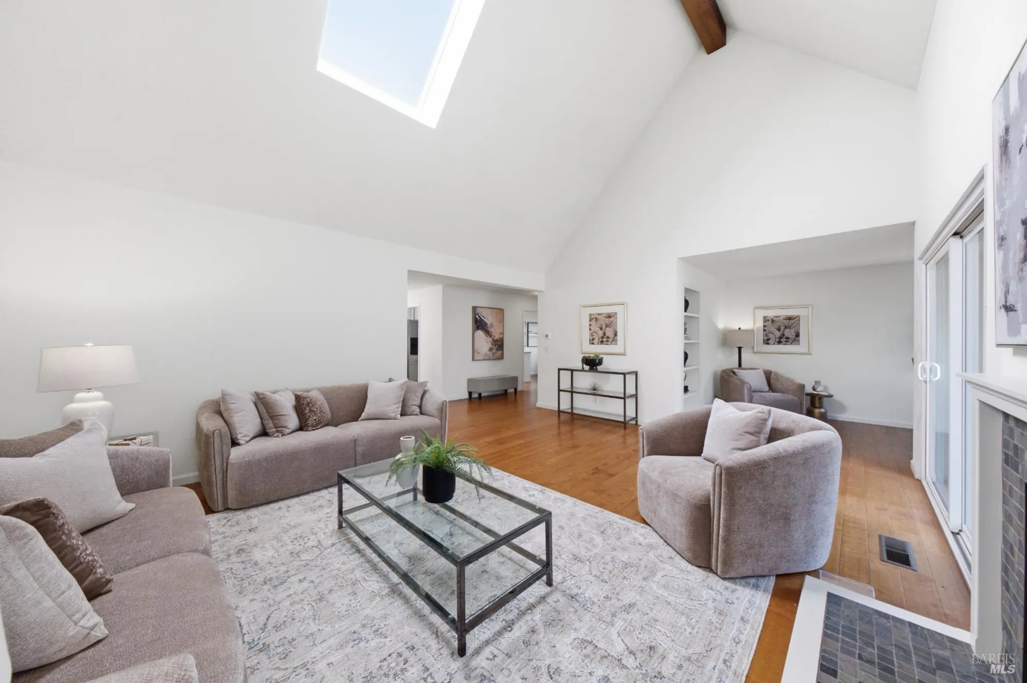 Property Slideshow image 18 of 53 | 679 lobelia ct, Sonoma, CA, 95476