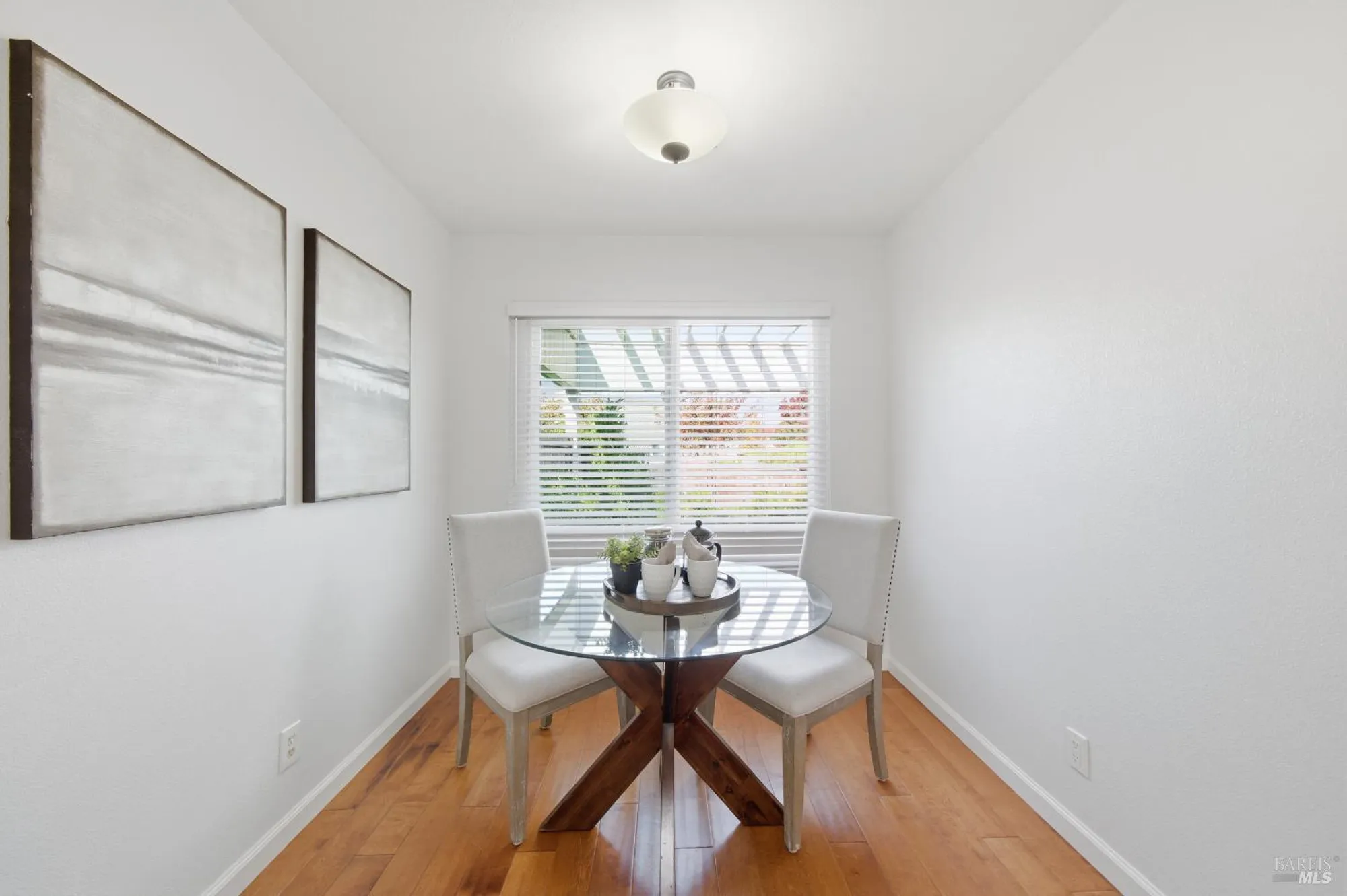 Property Slideshow image 11 of 53 | 679 lobelia ct, Sonoma, CA, 95476