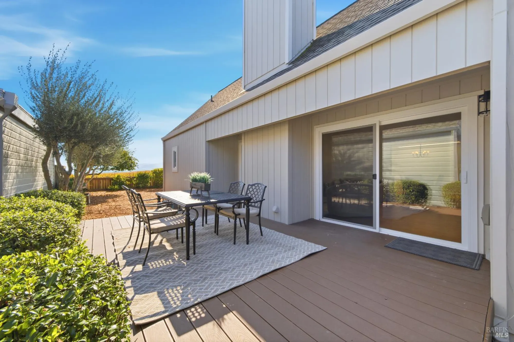 Property Slideshow image 23 of 53 | 679 lobelia ct, Sonoma, CA, 95476