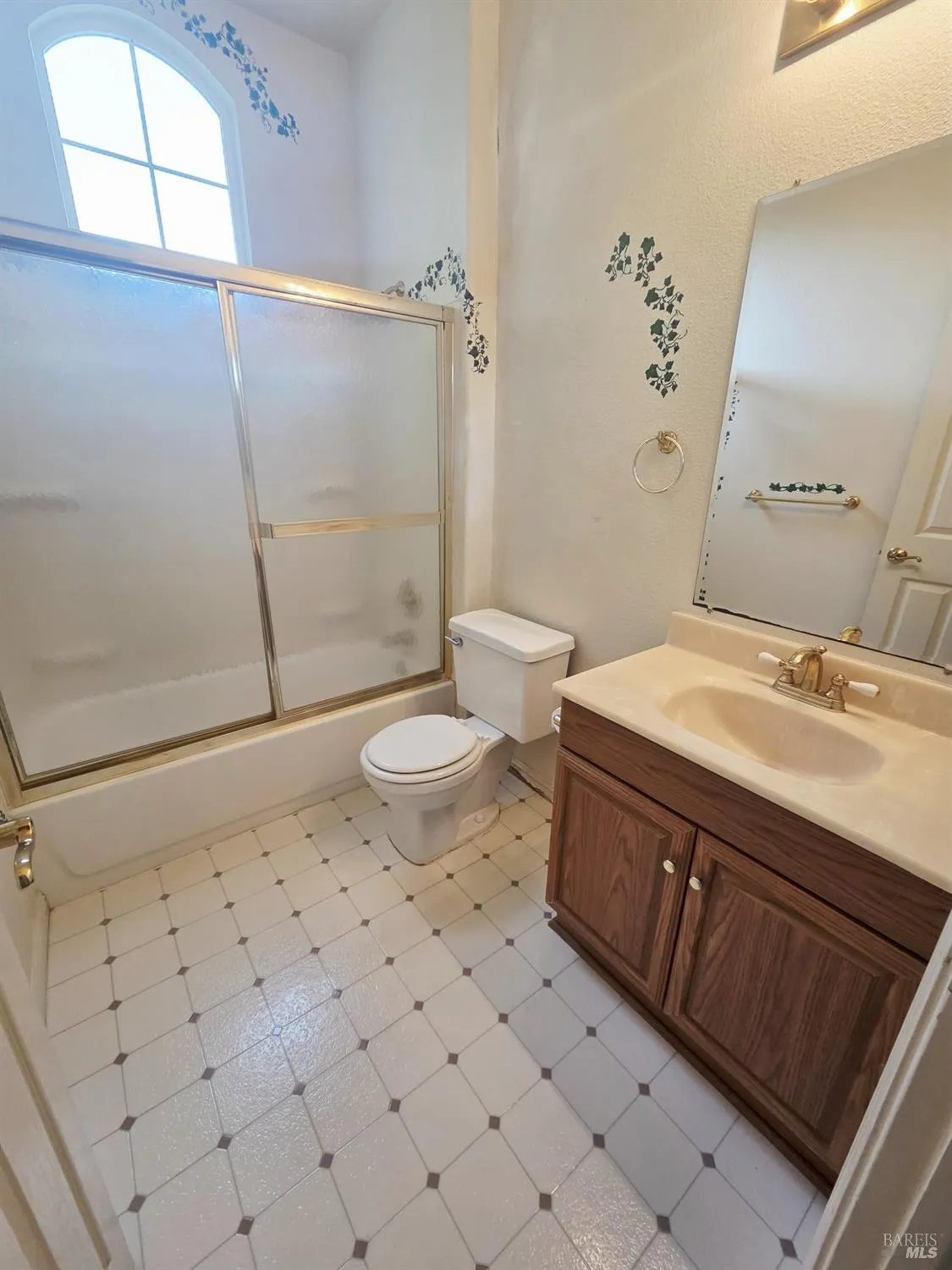 Property Slideshow image 7 of 17 | 761 pinehurst dr, Rio Vista, CA, 94571