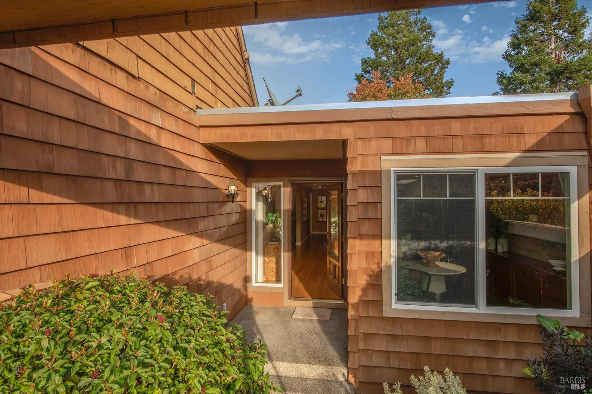 Property Slideshow image 7 of 37 | 327 buttercup ct, Sonoma, CA, 95476