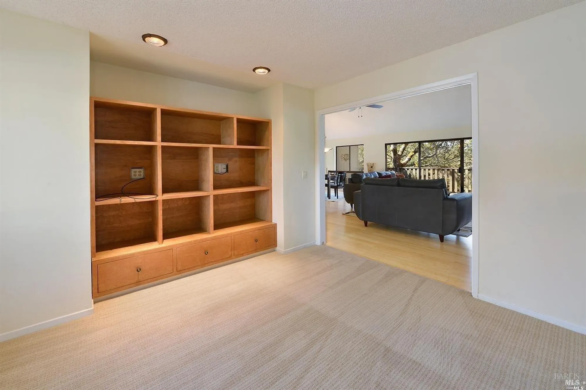 Property Slideshow image 16 of 17 | 14 oak forest ln, Santa Rosa, CA, 95409