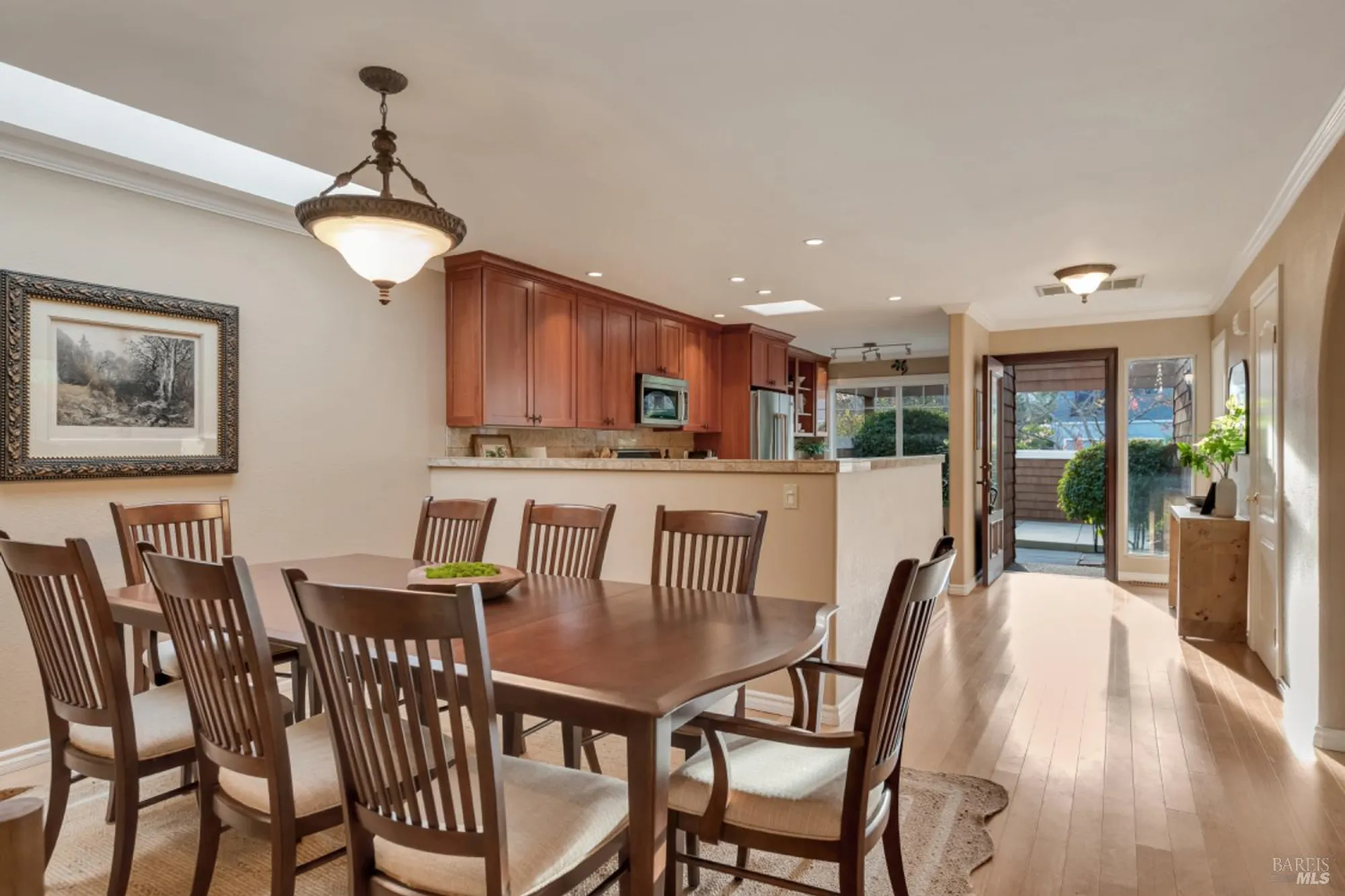 Property Slideshow image 9 of 37 | 327 buttercup ct, Sonoma, CA, 95476