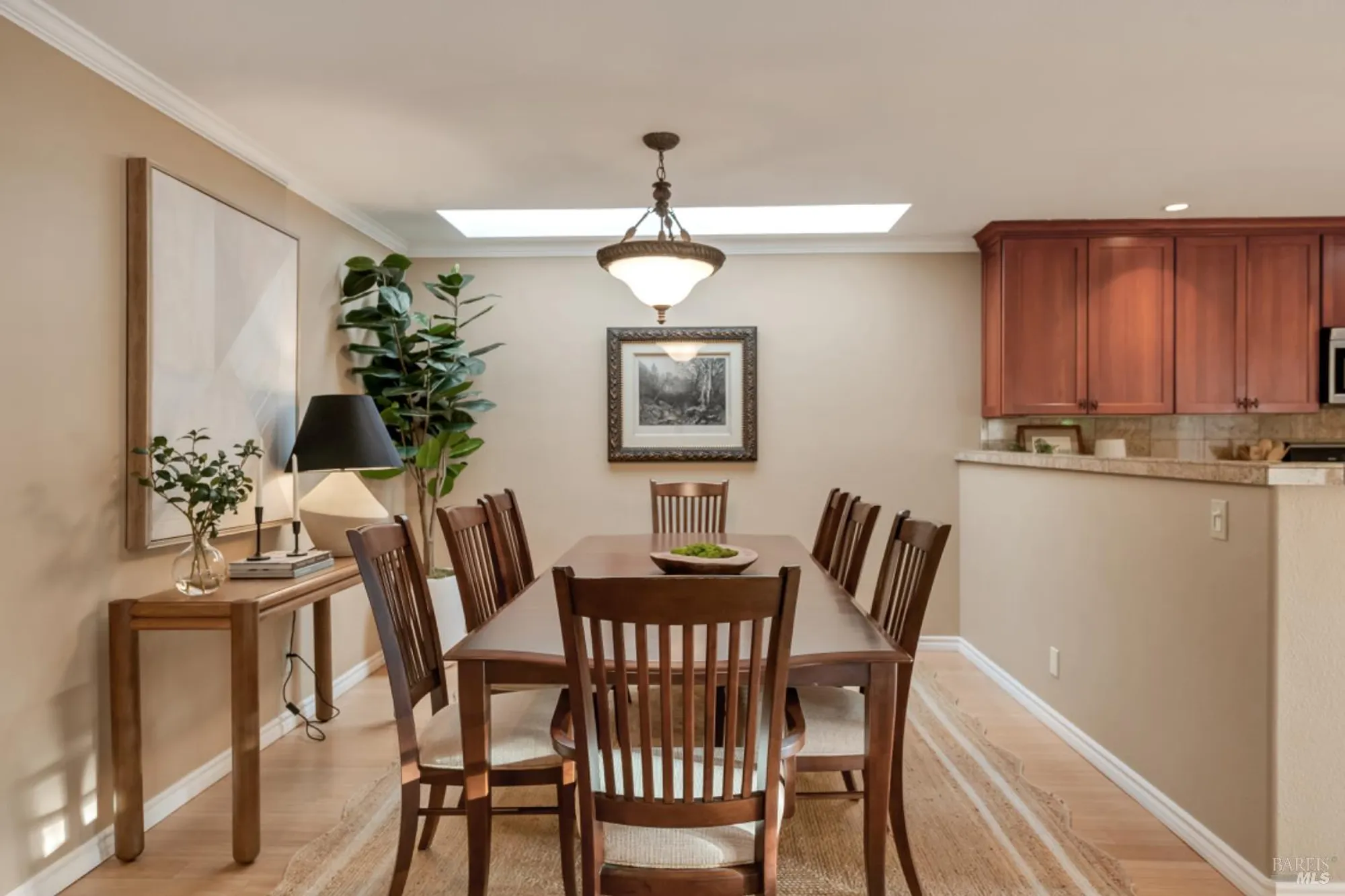 Property Slideshow image 12 of 37 | 327 buttercup ct, Sonoma, CA, 95476