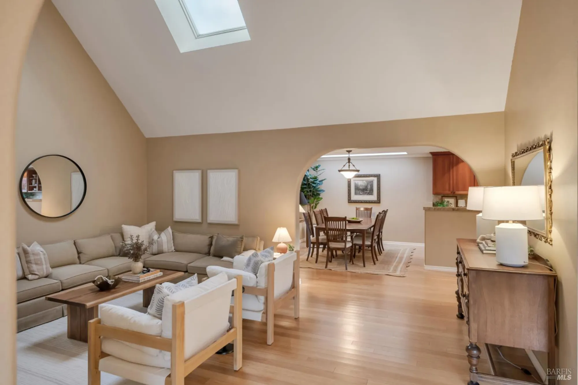 Property Slideshow image 16 of 37 | 327 buttercup ct, Sonoma, CA, 95476