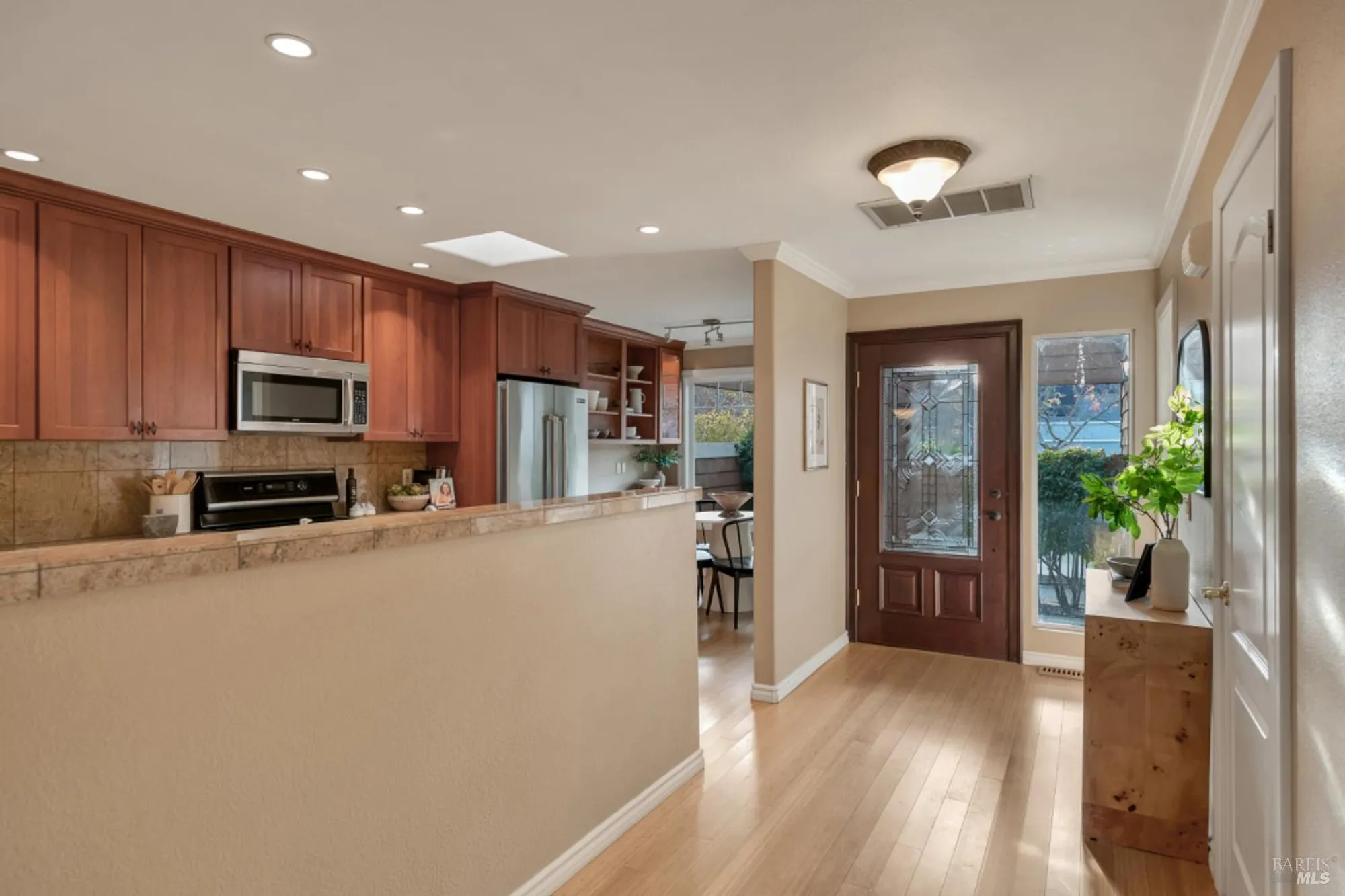 Property Slideshow image 8 of 37 | 327 buttercup ct, Sonoma, CA, 95476