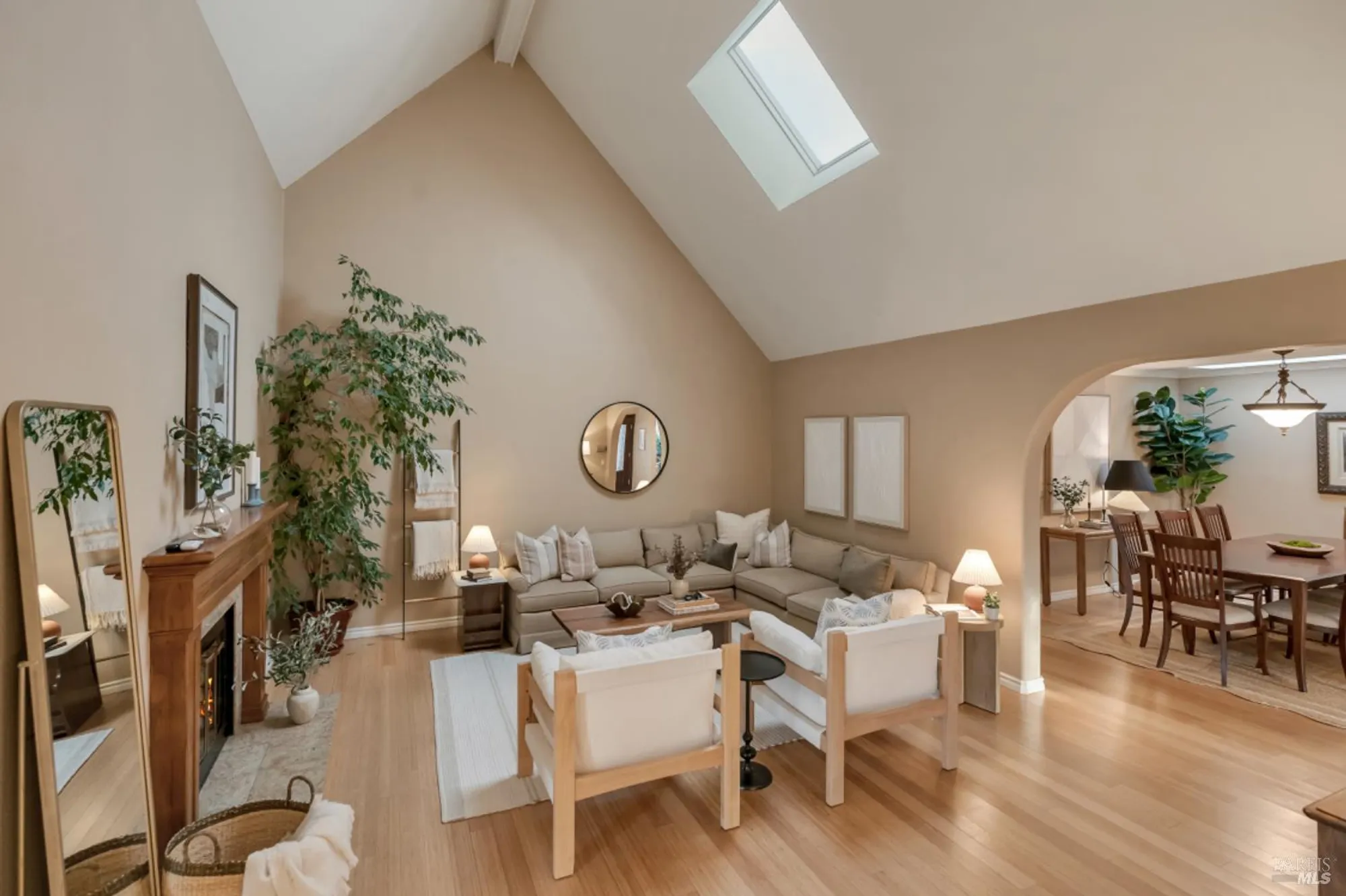 Property Slideshow image 1 of 37 | 327 buttercup ct, Sonoma, CA, 95476