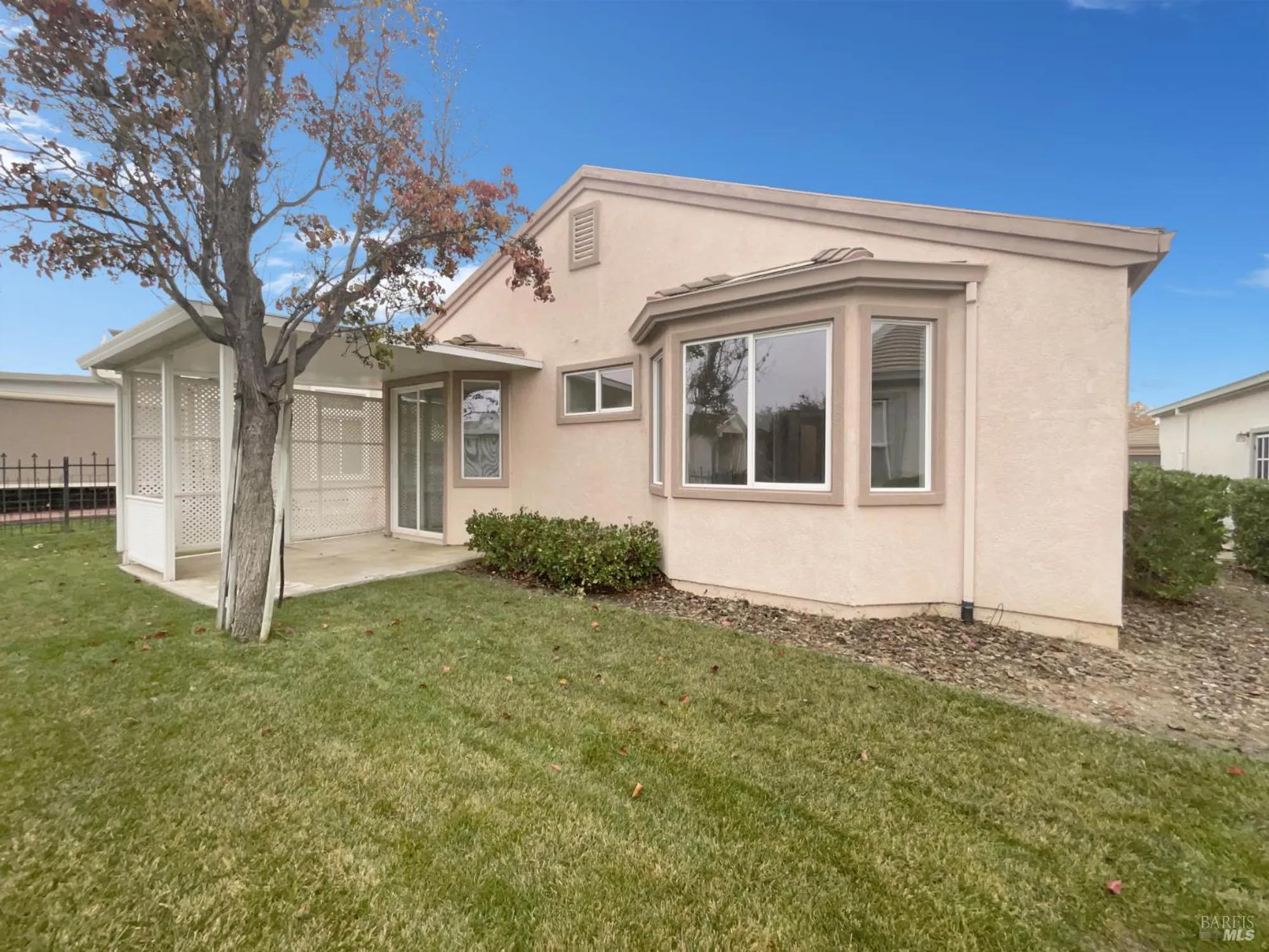 Property Slideshow image 25 of 39 | 971 bridgeport way, Rio Vista, CA, 94571