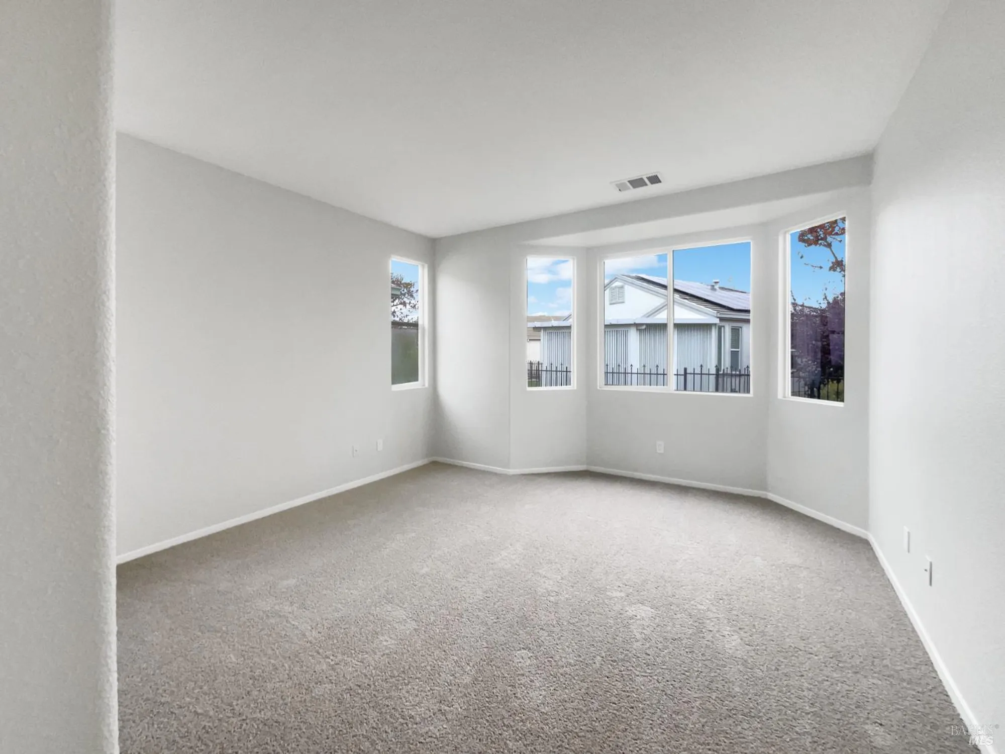 Property Slideshow image 15 of 39 | 971 bridgeport way, Rio Vista, CA, 94571