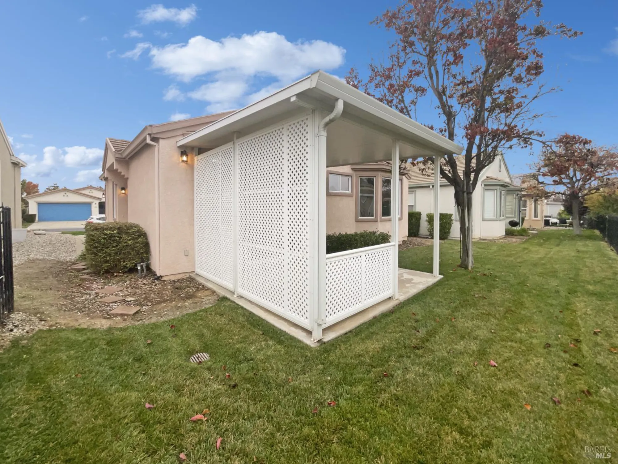 Property Slideshow image 24 of 39 | 971 bridgeport way, Rio Vista, CA, 94571