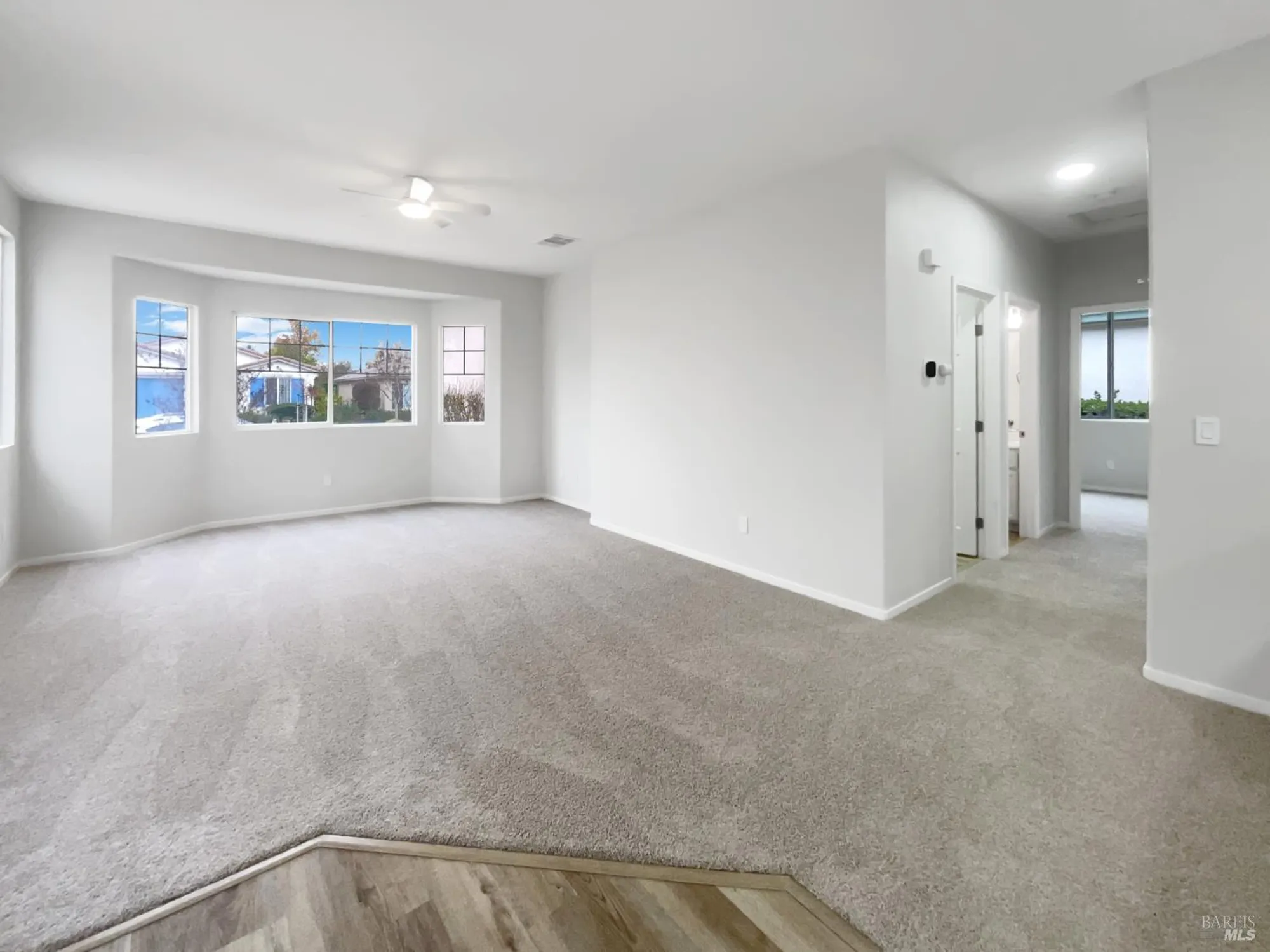 Property Slideshow image 5 of 39 | 971 bridgeport way, Rio Vista, CA, 94571