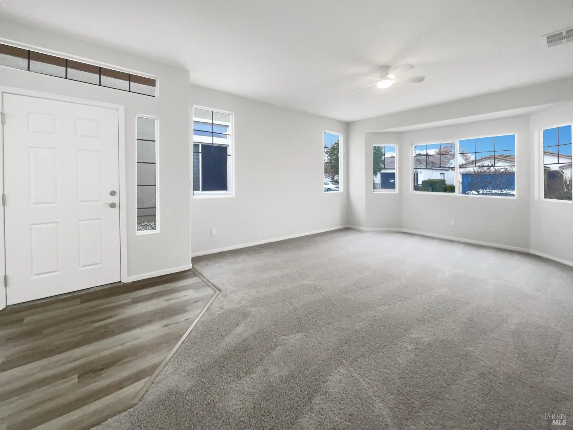 Property Slideshow image 4 of 39 | 971 bridgeport way, Rio Vista, CA, 94571