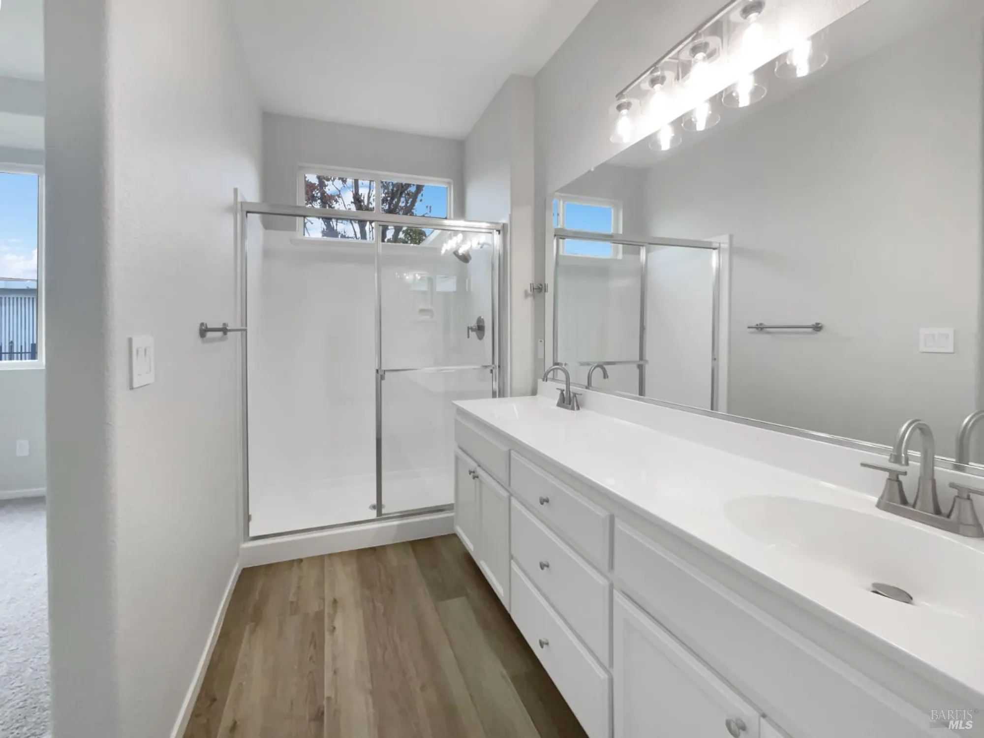 Property Slideshow image 16 of 39 | 971 bridgeport way, Rio Vista, CA, 94571