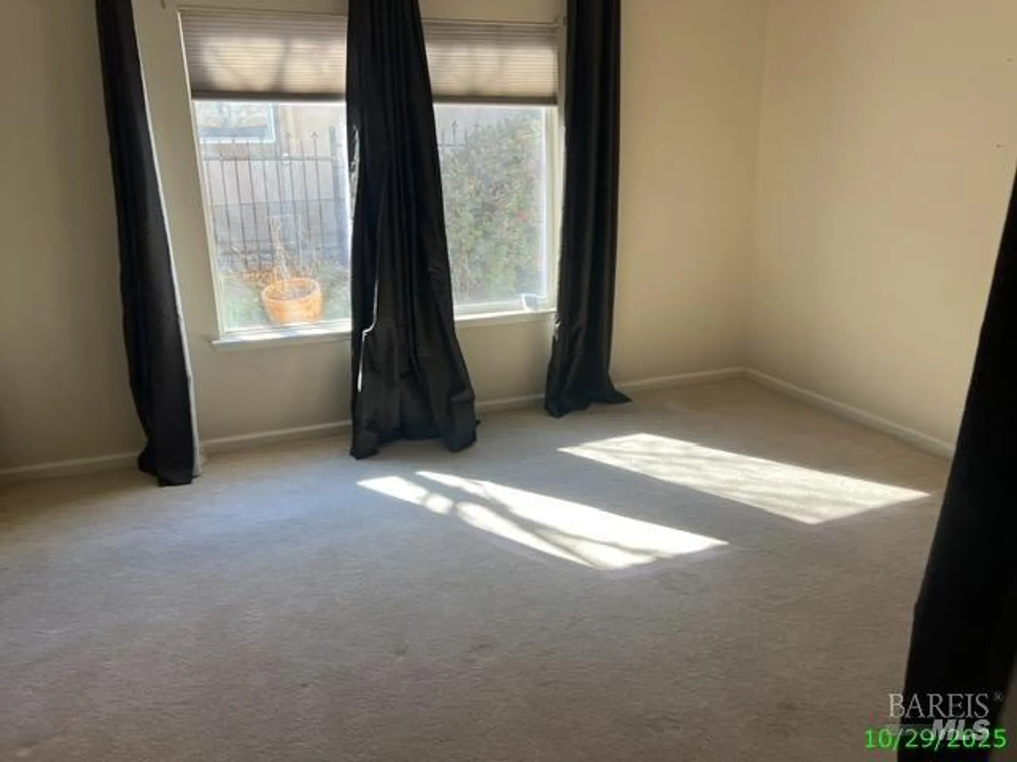 Property Slideshow image 4 of 8 | 373 shadow creek dr, Rio Vista, CA, 94571