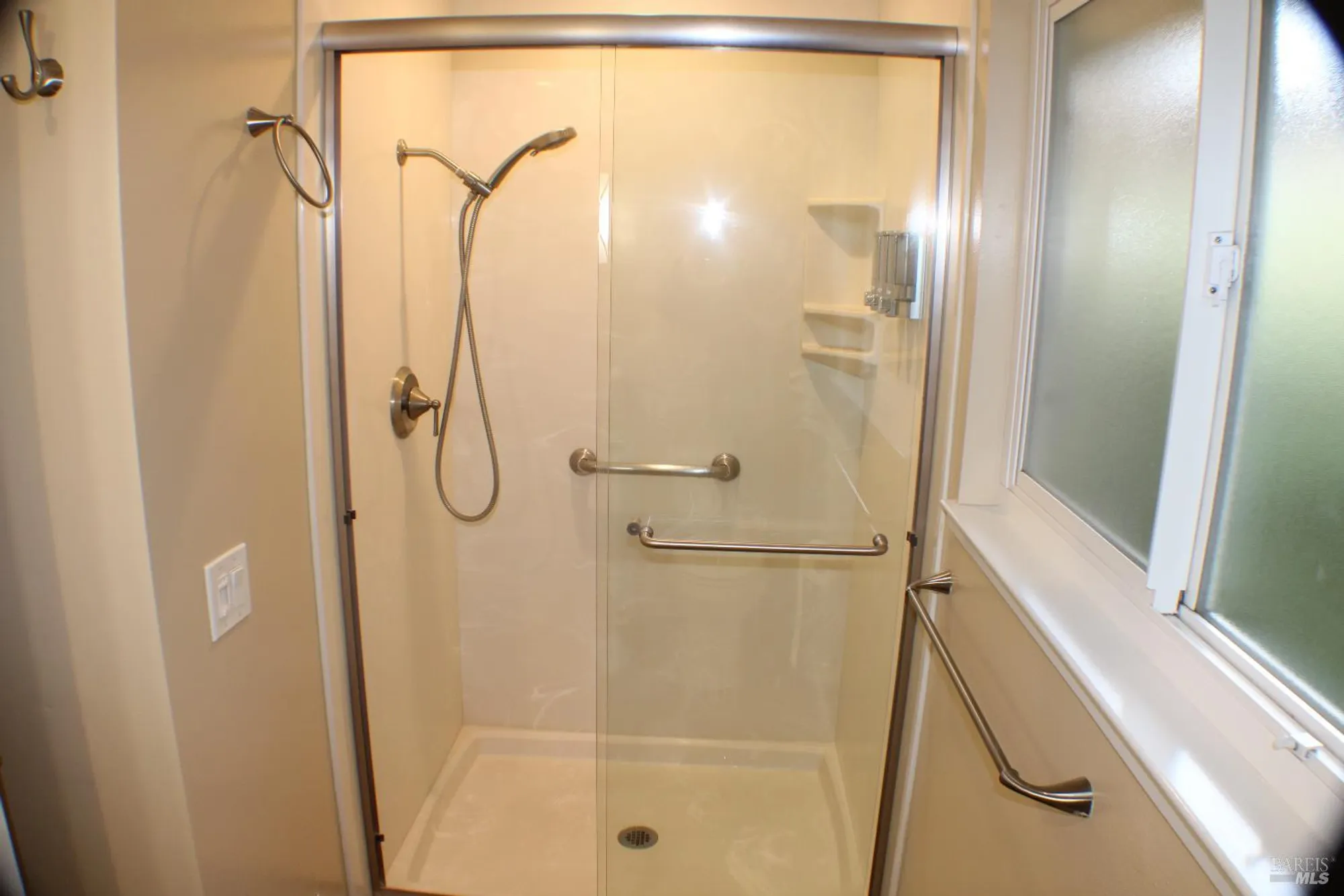 Property Slideshow image 31 of 35 | 319 belhaven cir, Santa Rosa, CA, 95409