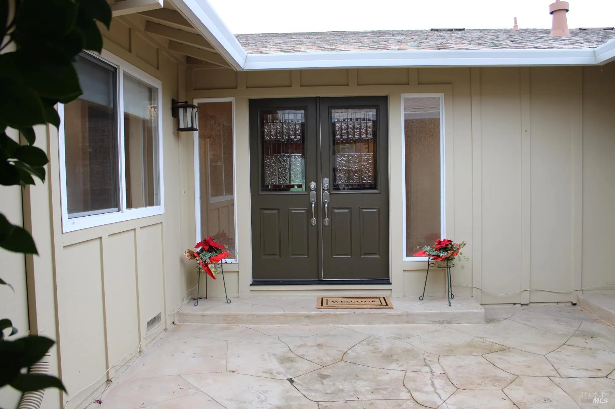 Property Slideshow image 5 of 35 | 319 belhaven cir, Santa Rosa, CA, 95409