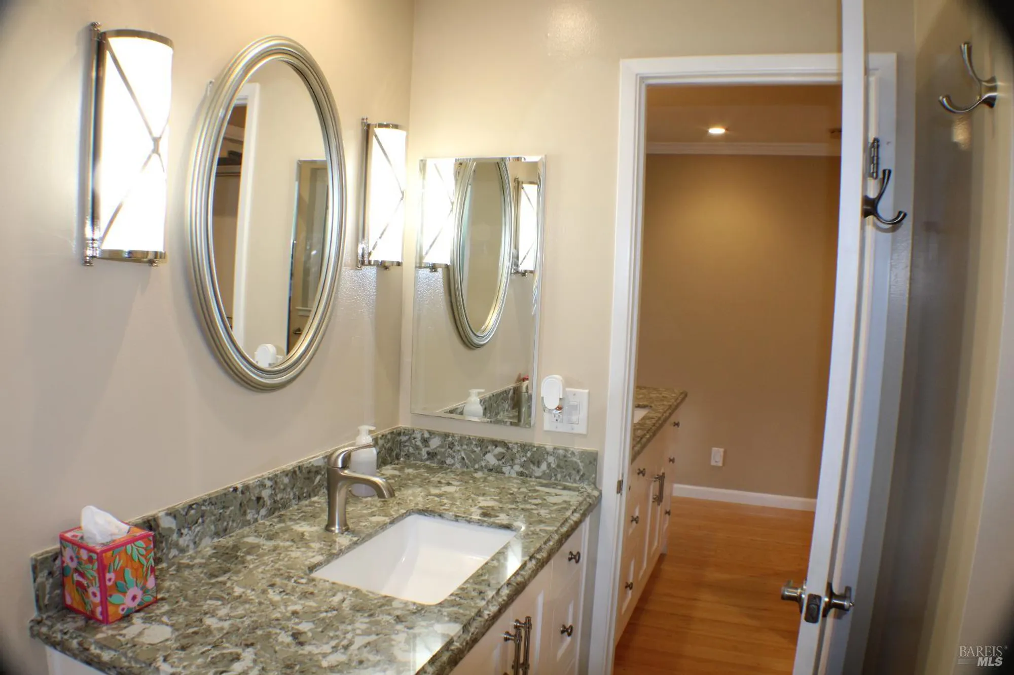 Property Slideshow image 30 of 35 | 319 belhaven cir, Santa Rosa, CA, 95409