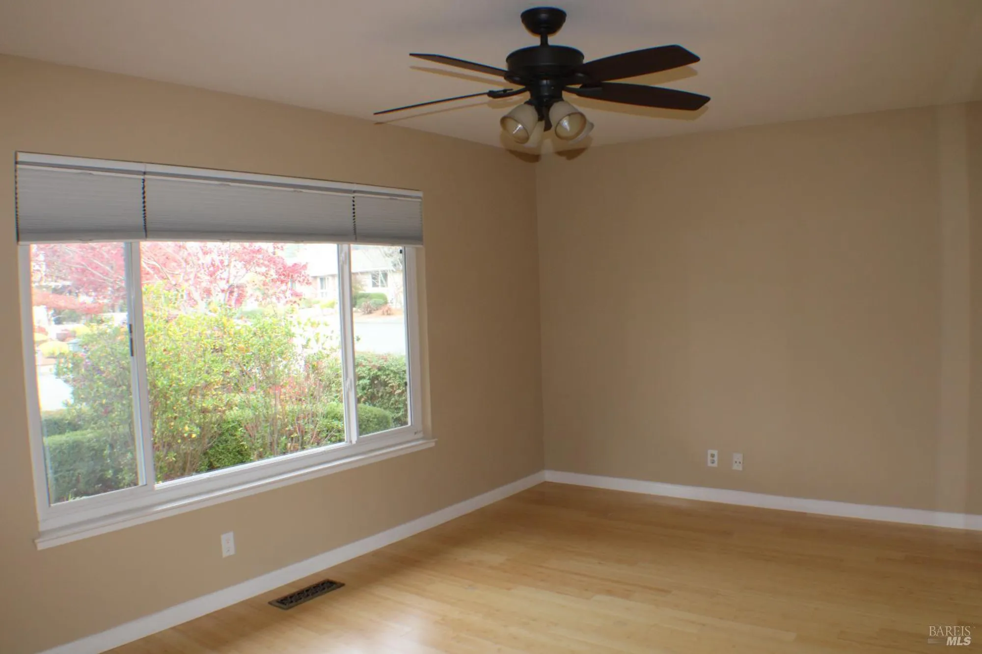 Property Slideshow image 26 of 35 | 319 belhaven cir, Santa Rosa, CA, 95409