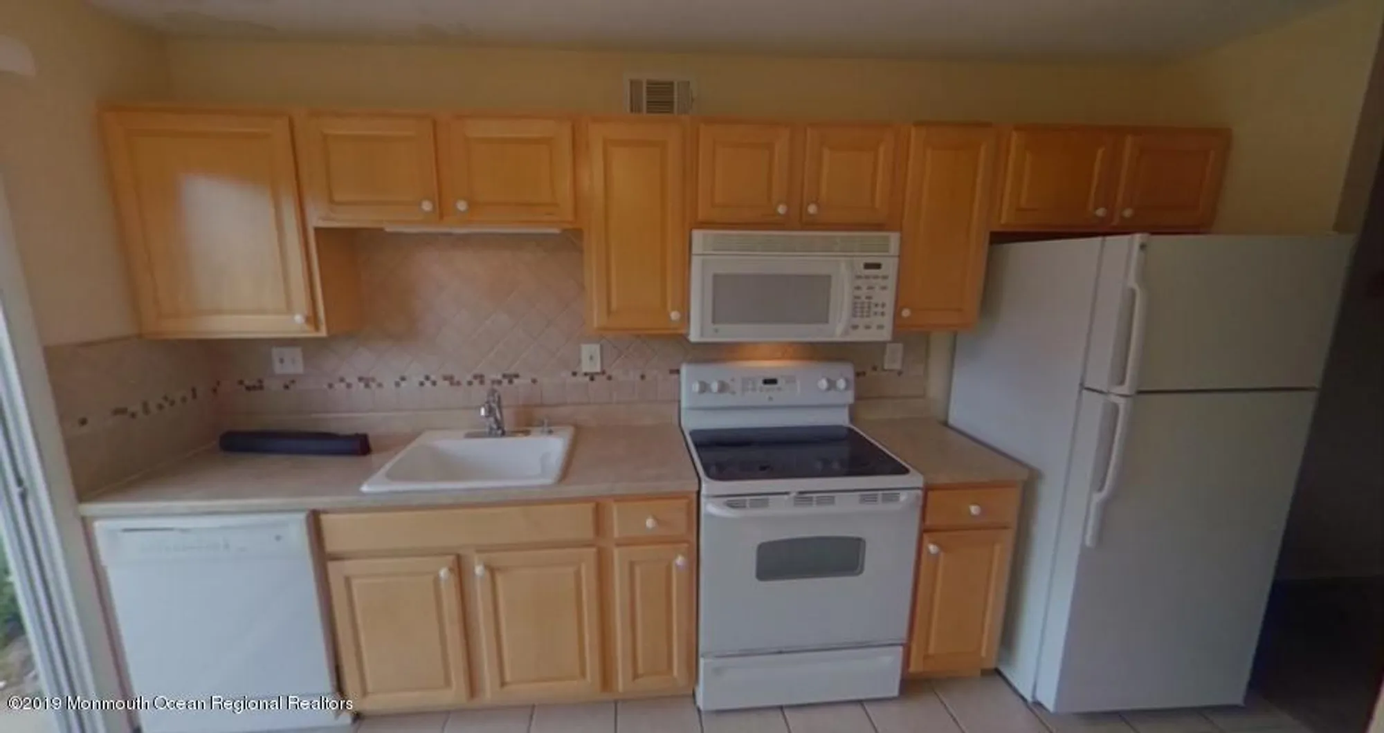 Property Slideshow image 2 of 10 | 440 dartmoor way, Manchester, NJ, 08759