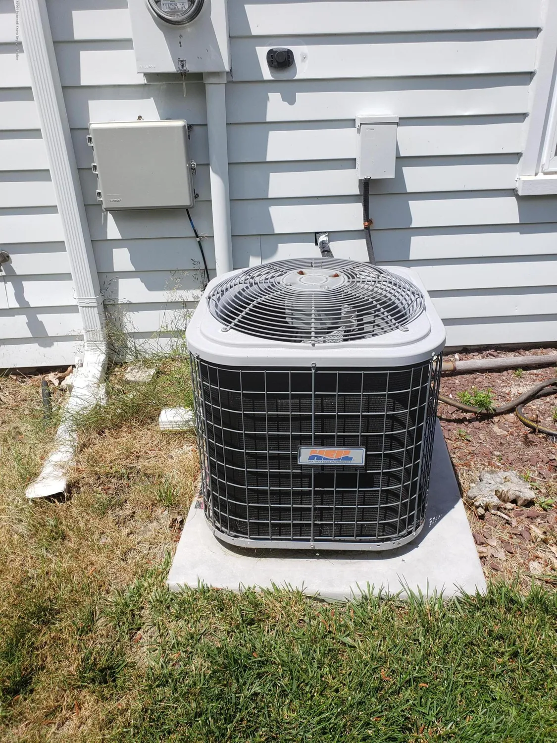 Property Slideshow image 6 of 10 | 440 dartmoor way, Manchester, NJ, 08759