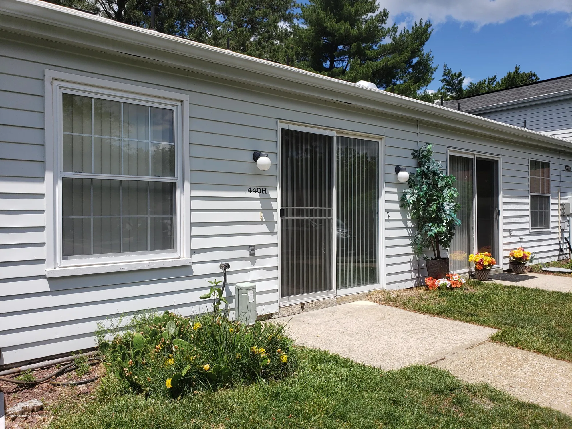 Property Slideshow image 7 of 10 | 440 dartmoor way, Manchester, NJ, 08759