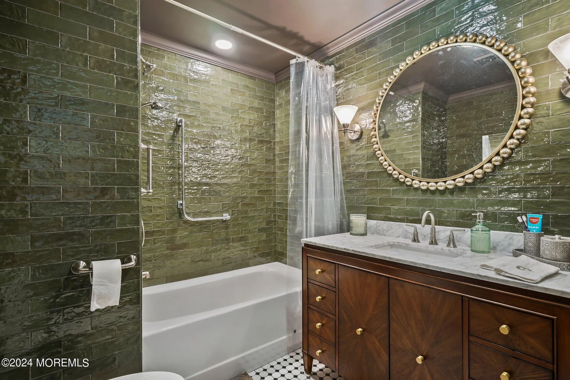 Property Slideshow image 12 of 27 | 128d buckingham dr, Manchester, NJ, 08759