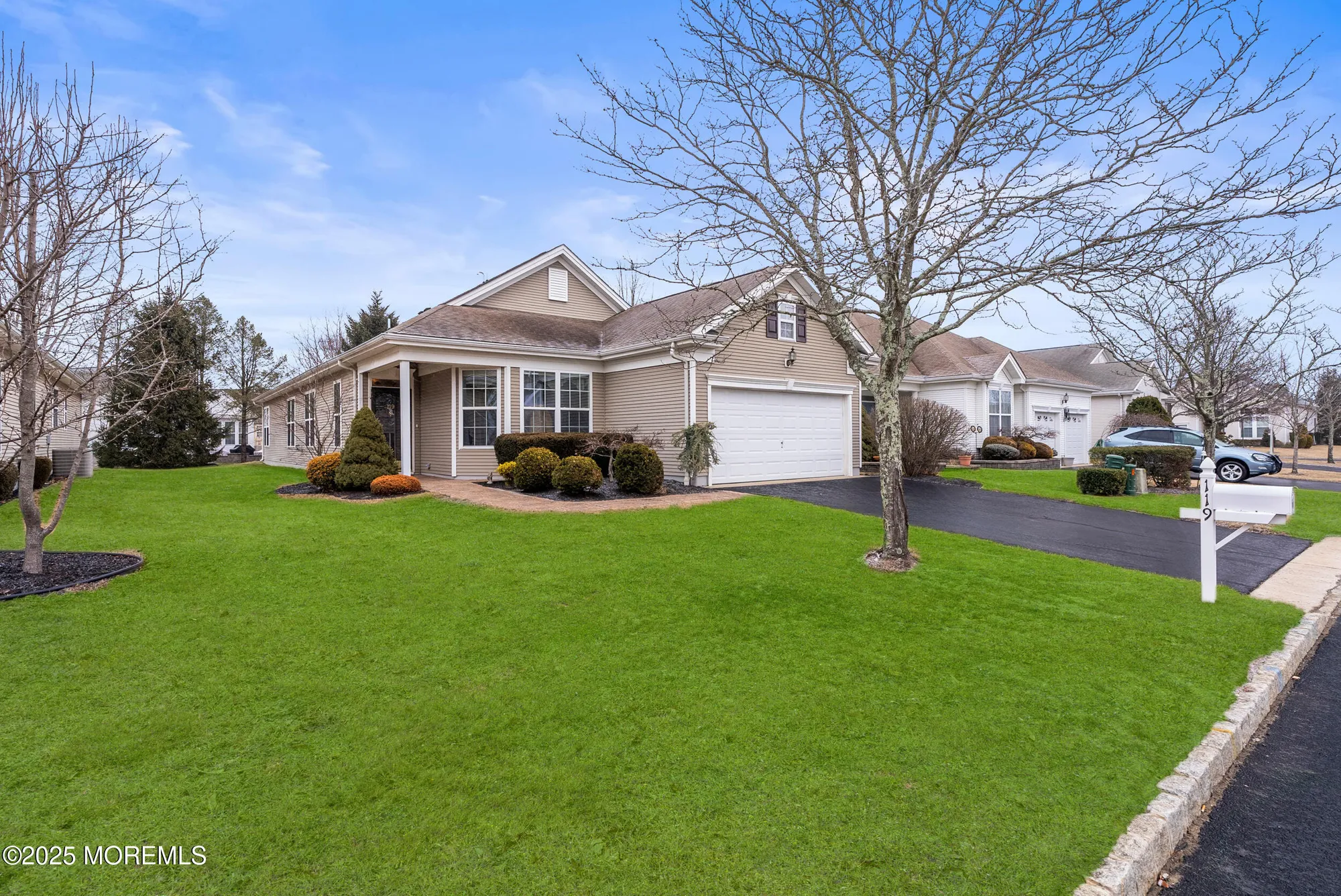 Property Slideshow image 3 of 32 | 119 huntington dr, Jackson, NJ, 08527