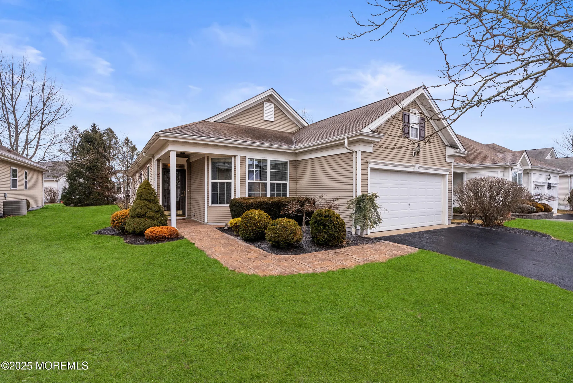 Property Slideshow image 4 of 32 | 119 huntington dr, Jackson, NJ, 08527