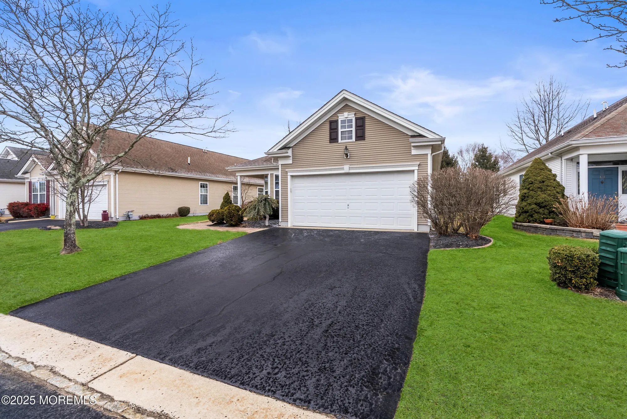 Property Slideshow image 6 of 32 | 119 huntington dr, Jackson, NJ, 08527