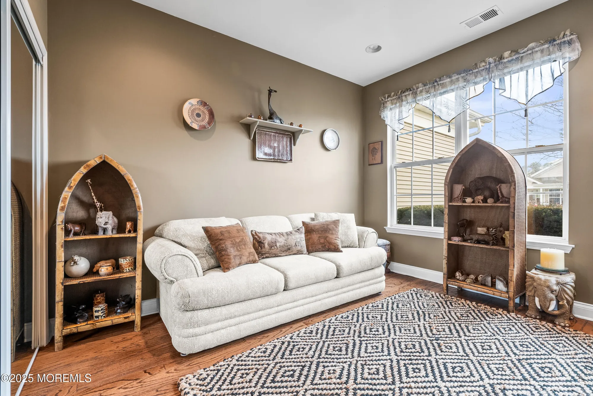 Property Slideshow image 11 of 32 | 119 huntington dr, Jackson, NJ, 08527