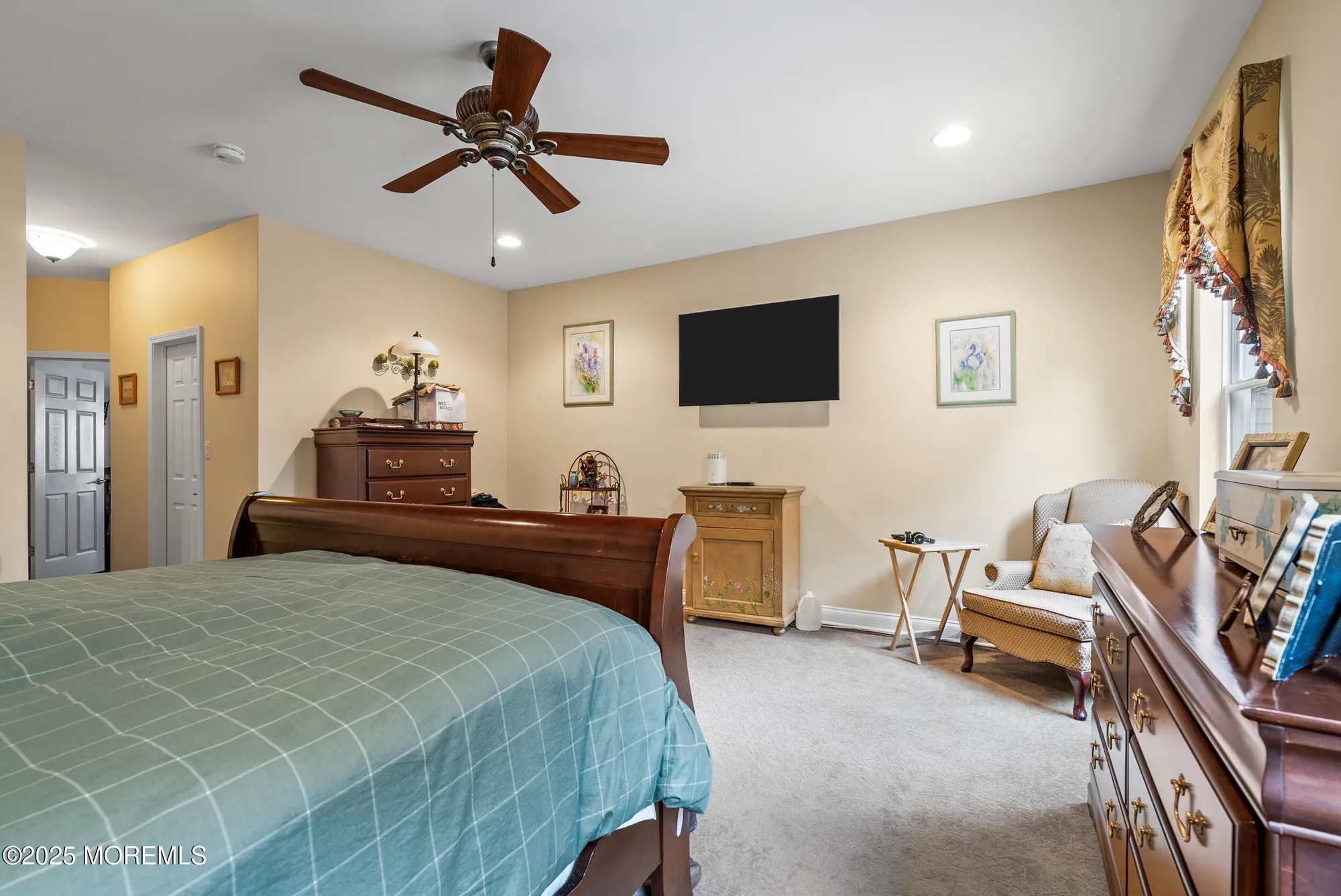 Property Slideshow image 28 of 32 | 119 huntington dr, Jackson, NJ, 08527